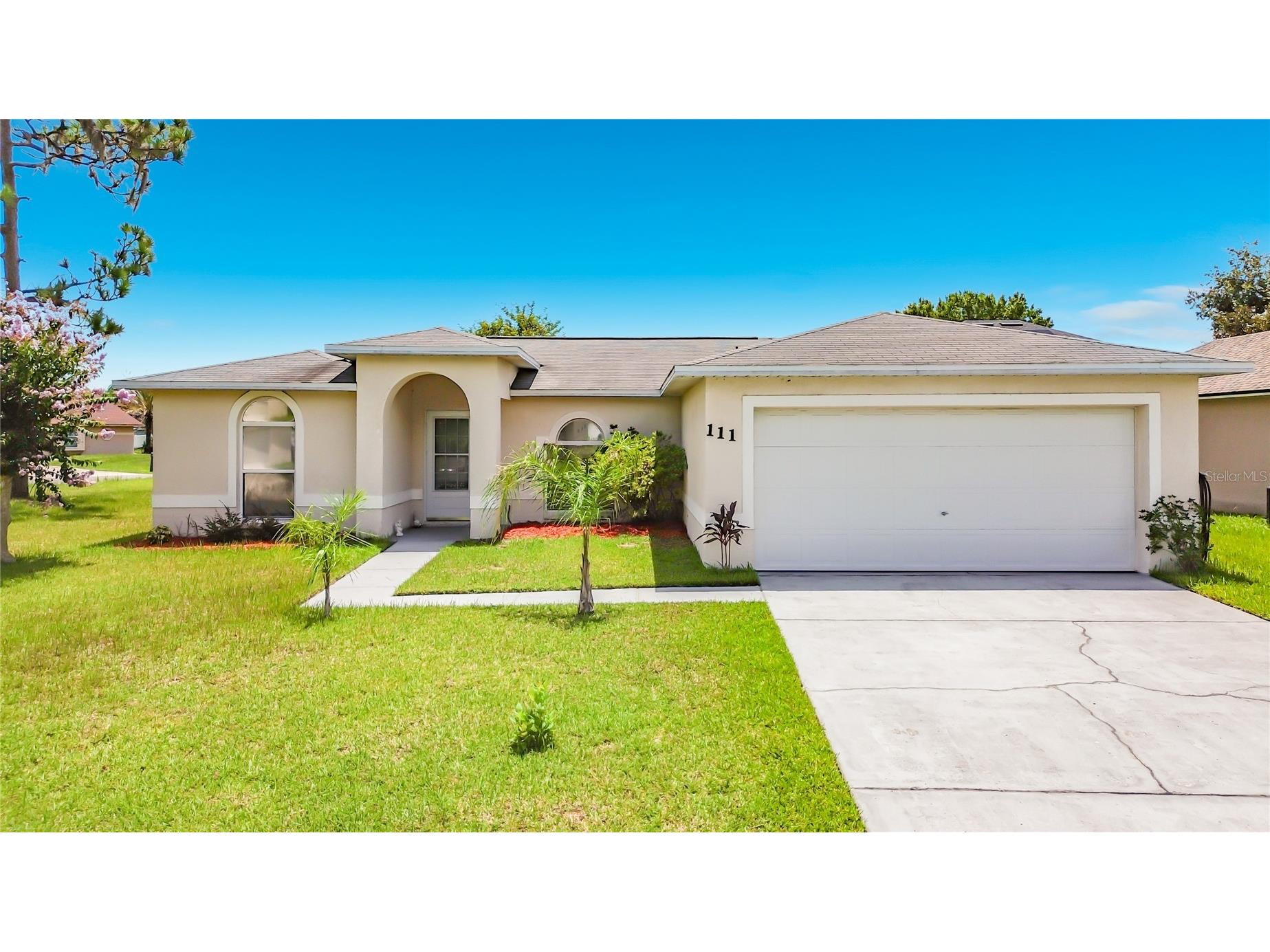 111 Bianca Court Kissimmee FL 34758 S5153254 image1
