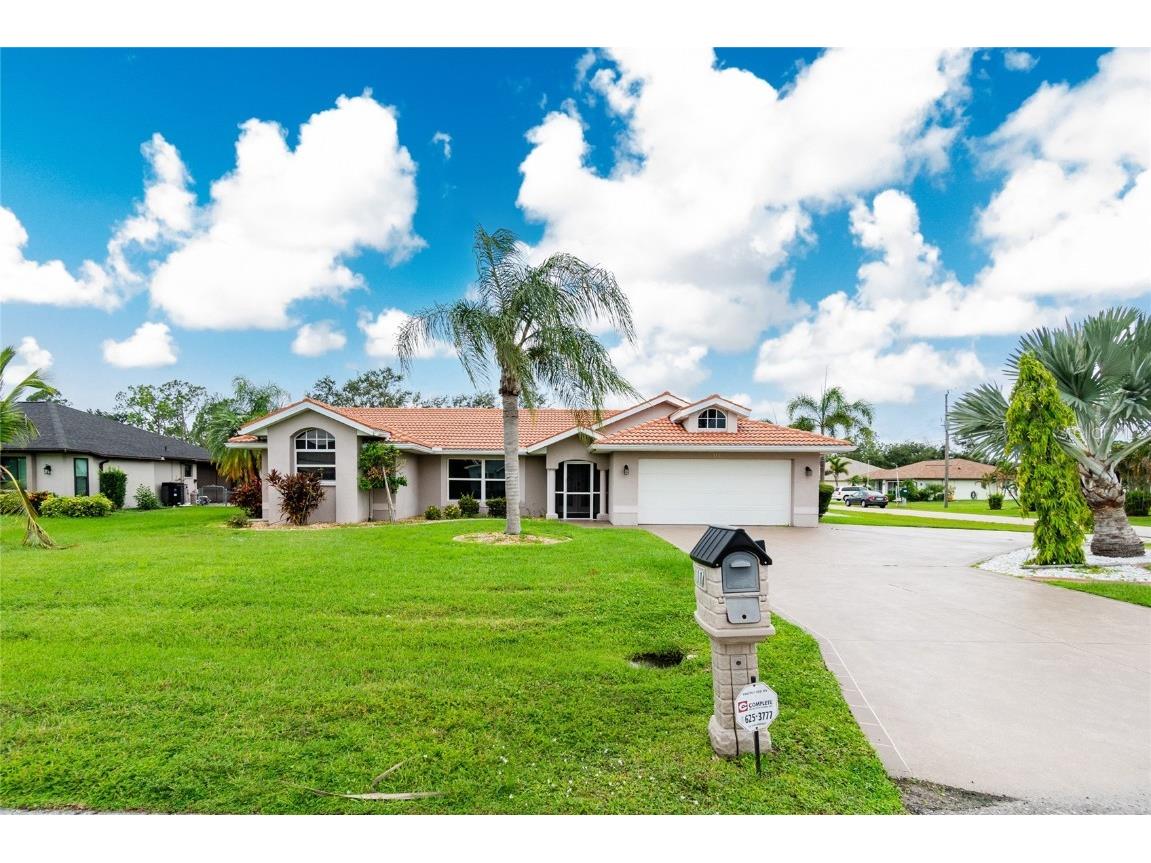 111 Castile Court Punta Gorda FL 33983 C7481190 image1