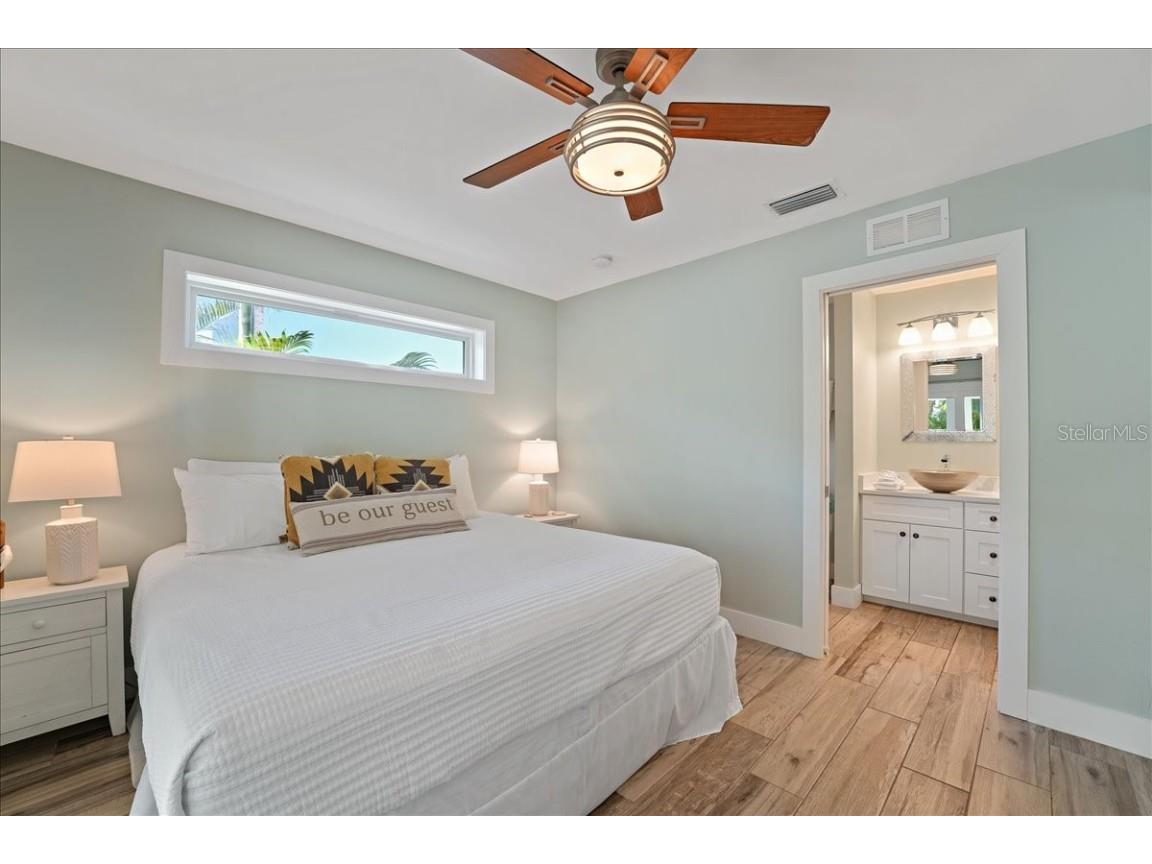 111 Cedar Avenue Anna Maria FL 34216 A4669701 image16