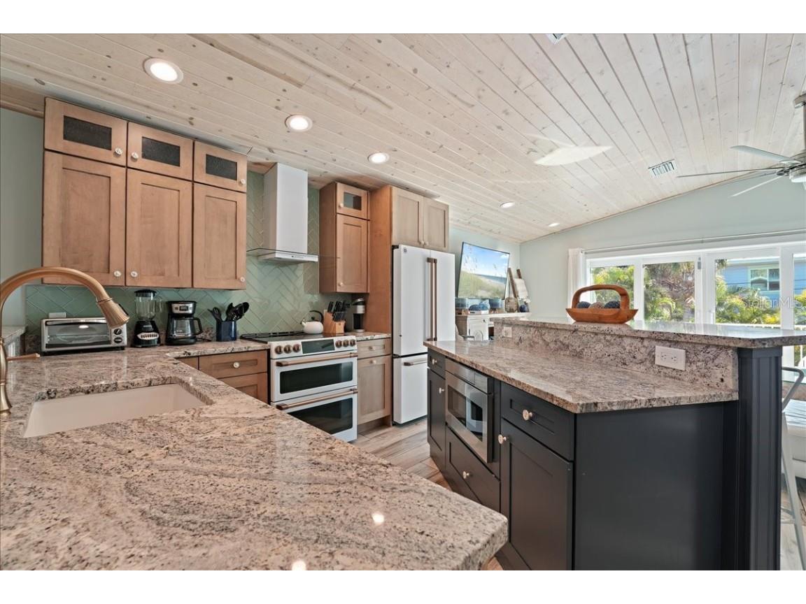 111 Cedar Avenue Anna Maria FL 34216 A4669701 image25