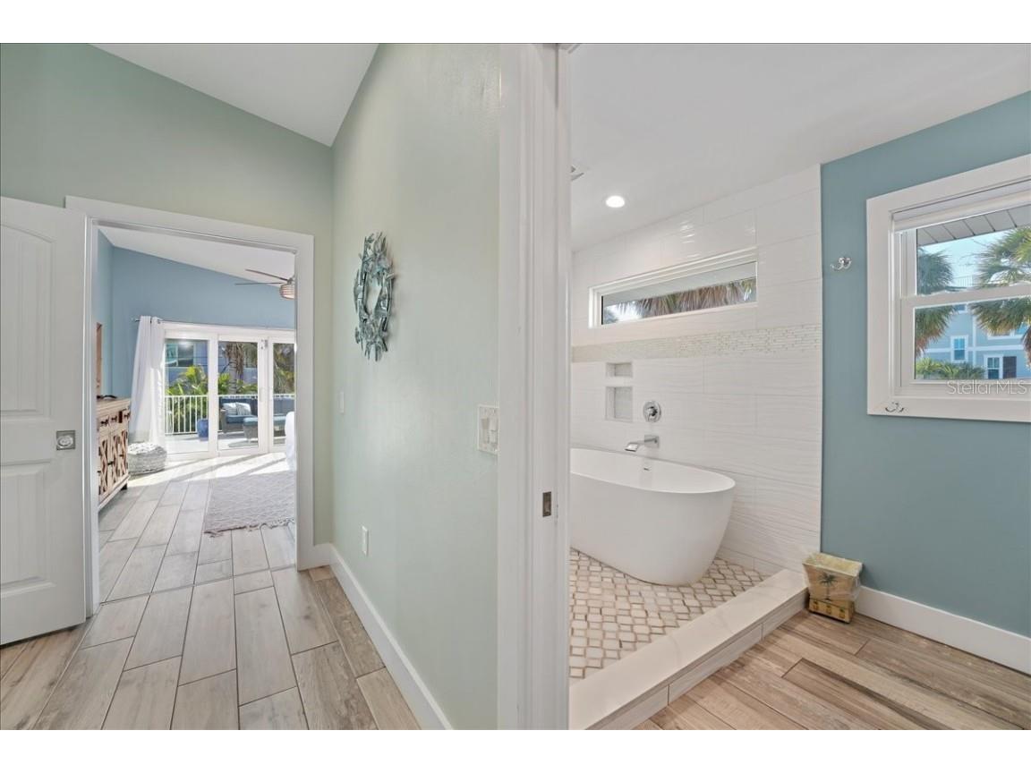 111 Cedar Avenue Anna Maria FL 34216 A4669701 image35