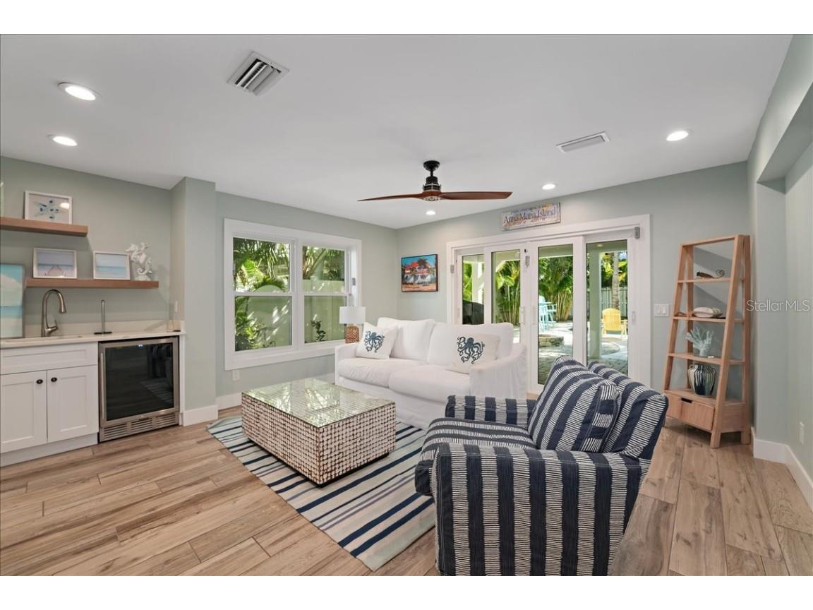 111 Cedar Avenue Anna Maria FL 34216 A4669701 image9