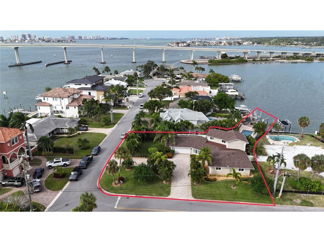 111 Driftwood Lane Largo FL 33770 - CLEARWATER CHANNEL TB8427303 image1