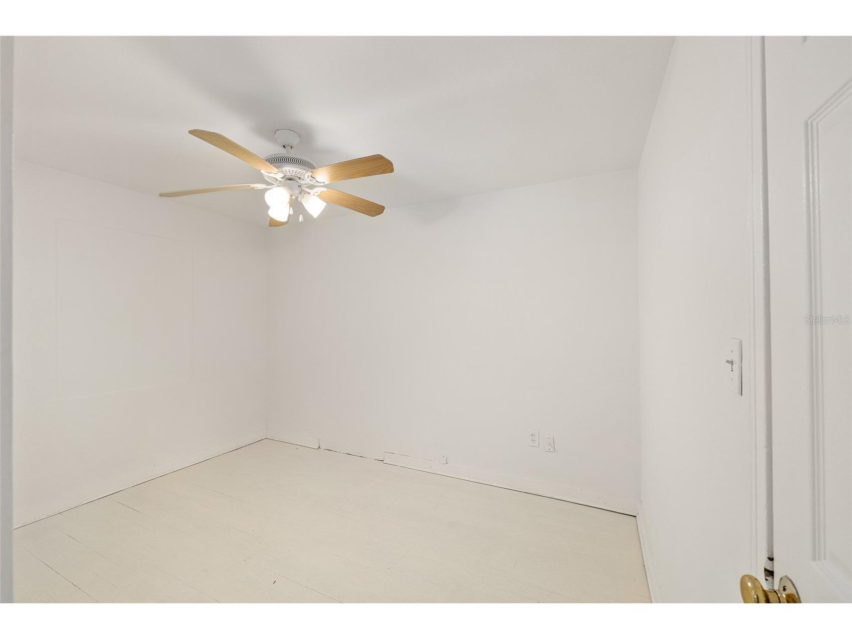 111 E Charlotte Avenue Eustis FL 32726 - LAKE EUSTIS G5109380 image35
