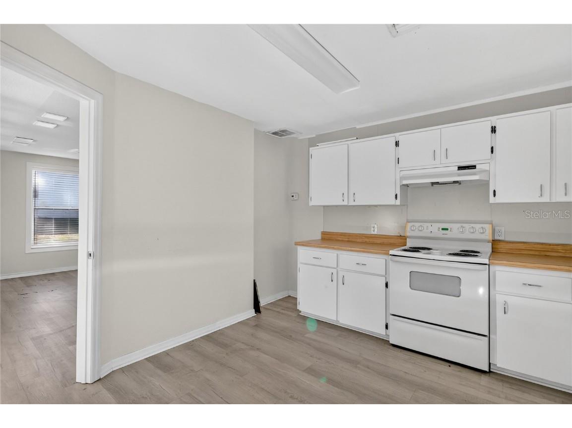 111 E Lady Lake Boulevard Lady Lake FL 32159 G5105030 image17