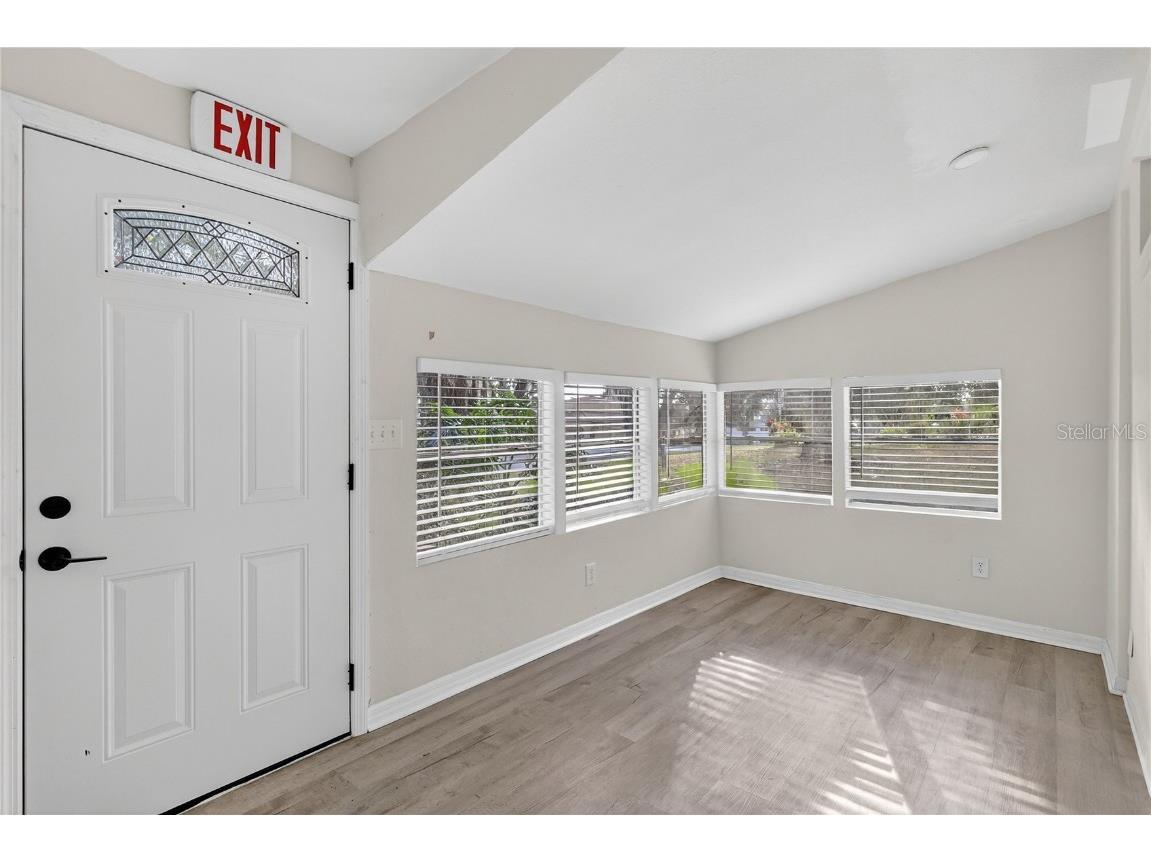 111 E Lady Lake Boulevard Lady Lake FL 32159 G5105030 image6