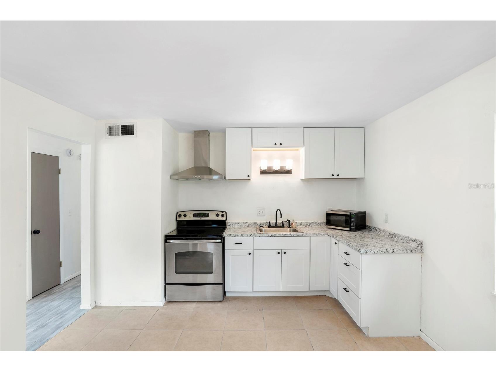 111 Elm Avenue Palatka FL 32177 FC319603 image8