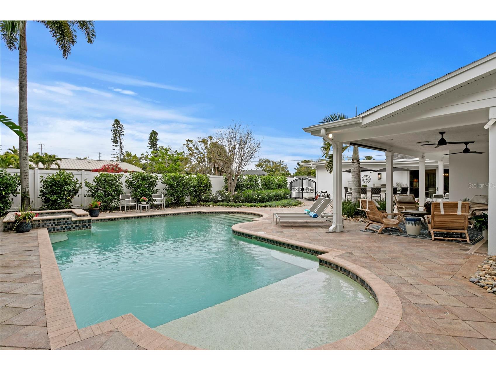 111 Estado Way NE Saint Petersburg FL 33704 TB8490181 image26