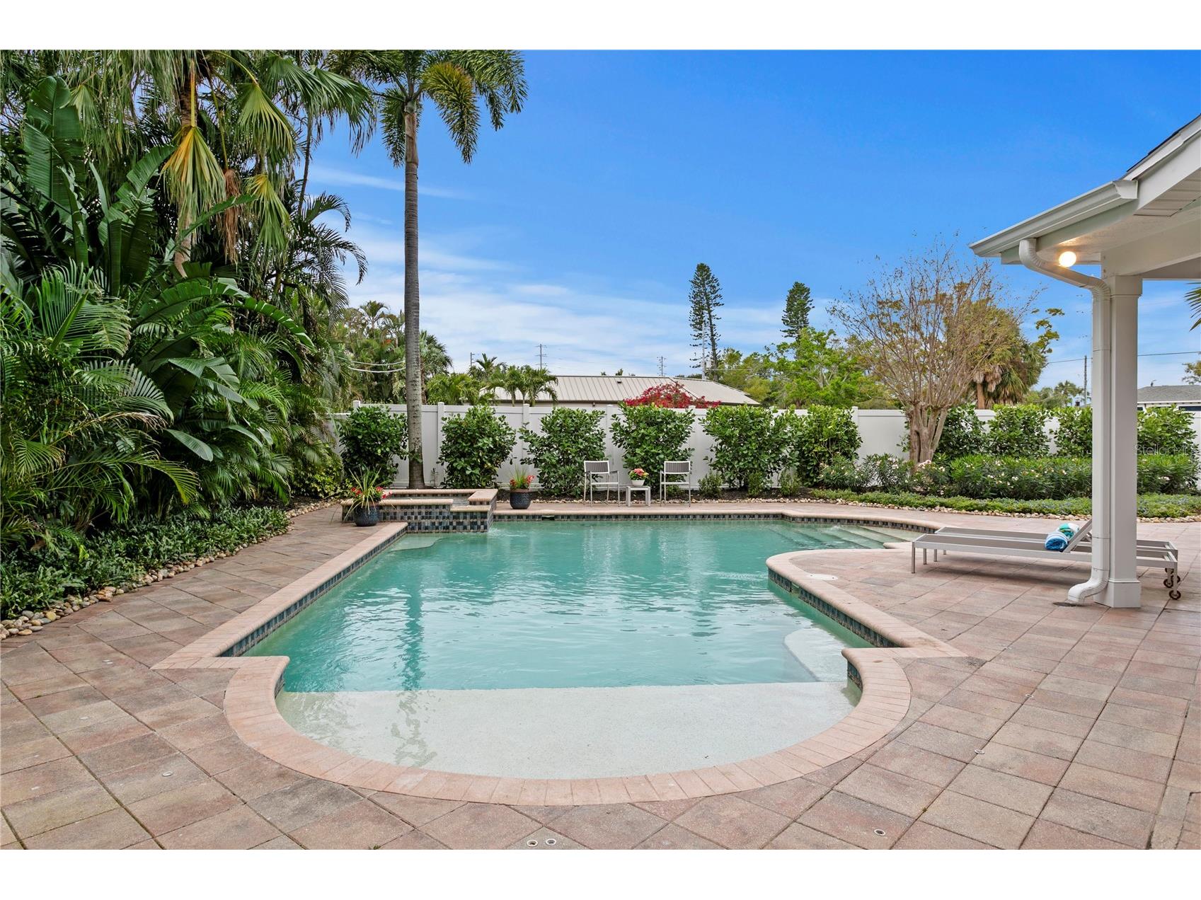 111 Estado Way NE Saint Petersburg FL 33704 TB8490181 image27