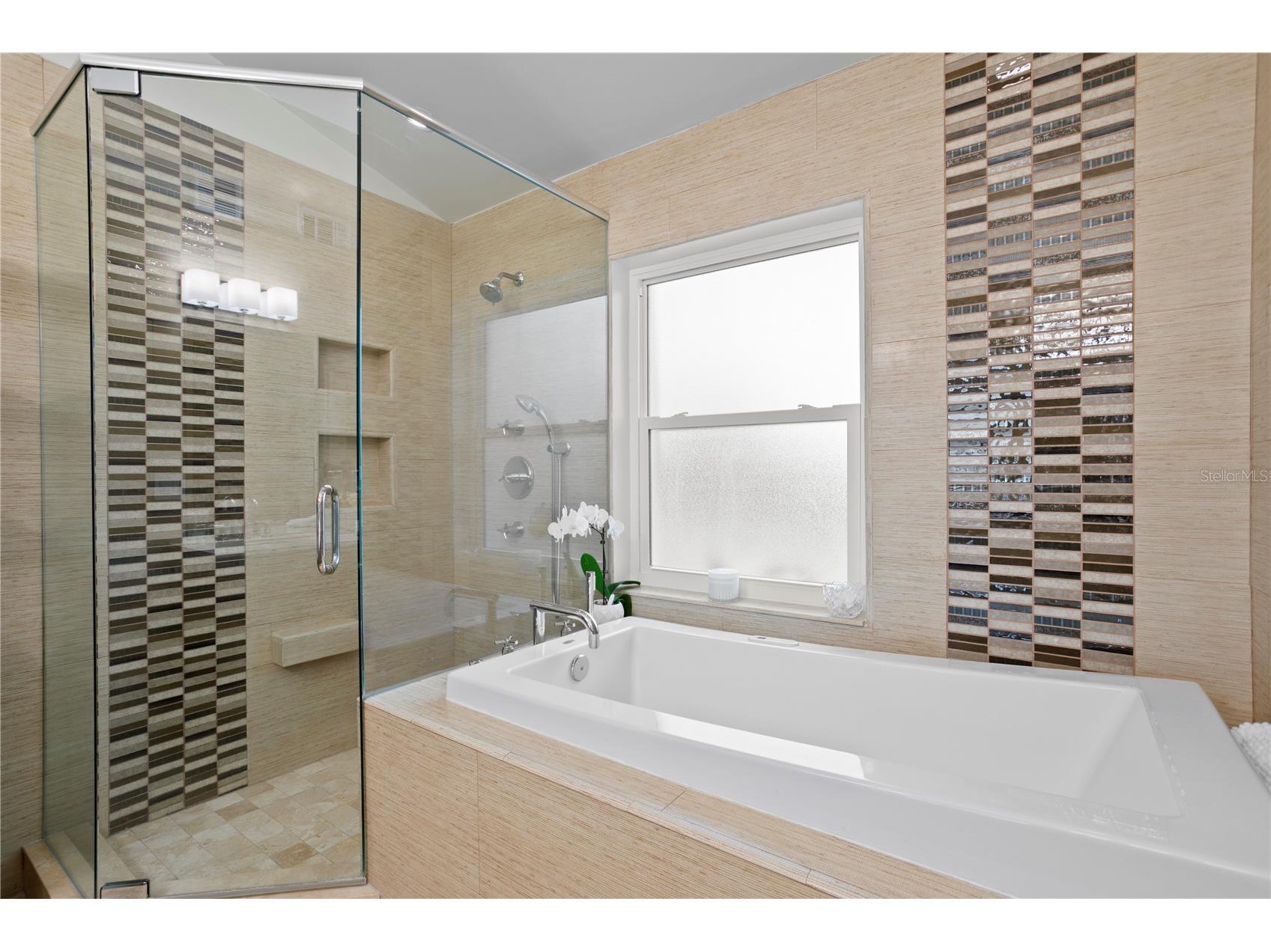 111 Estado Way NE Saint Petersburg FL 33704 TB8490181 image45