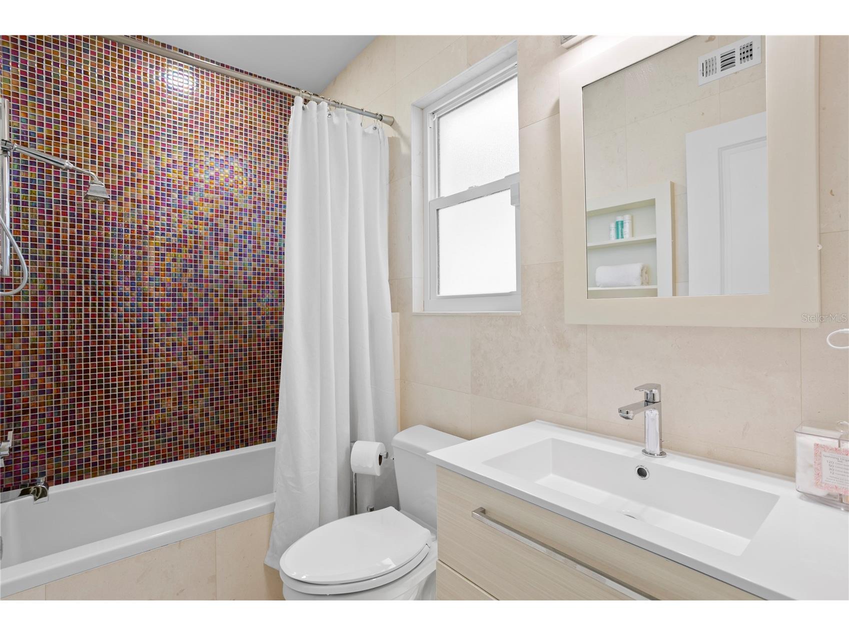 111 Estado Way NE Saint Petersburg FL 33704 TB8490181 image49