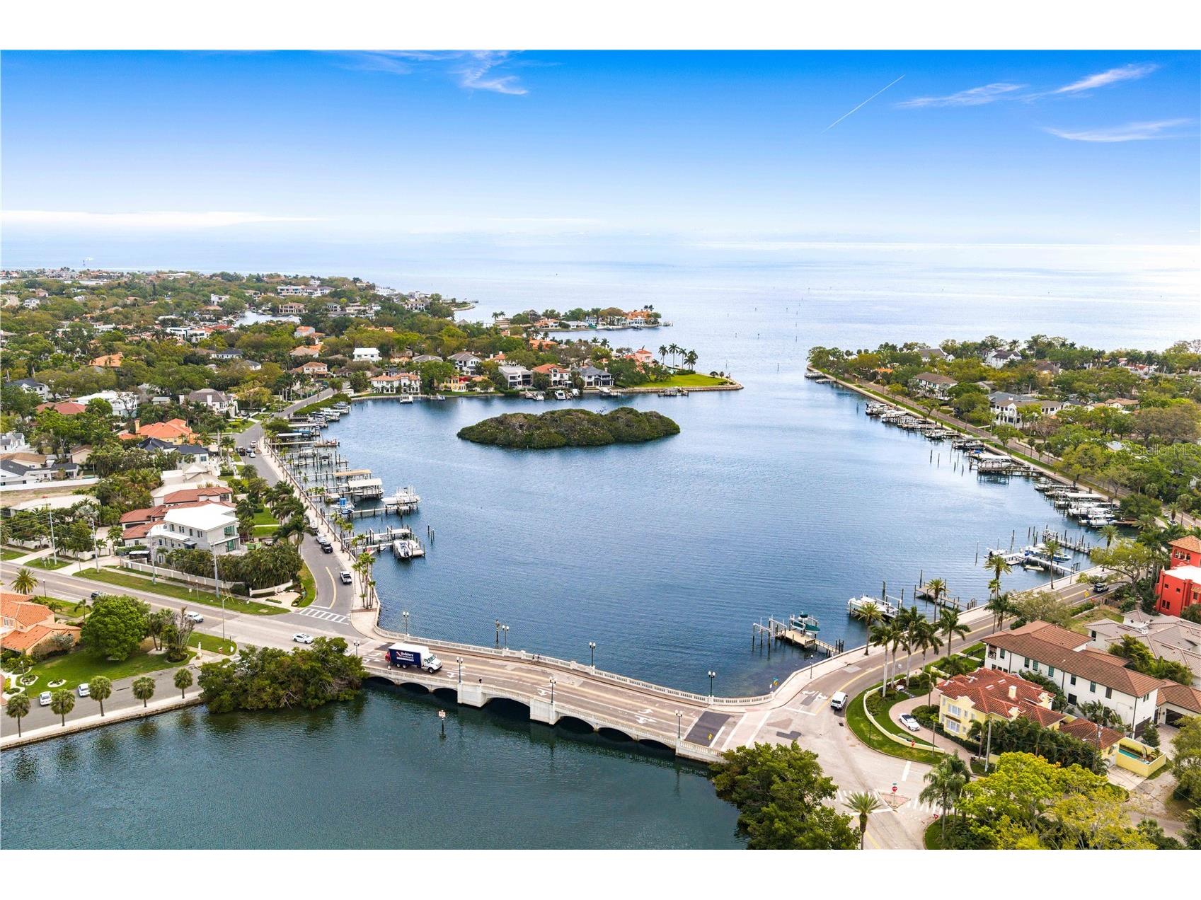 111 Estado Way NE Saint Petersburg FL 33704 TB8490181 image57
