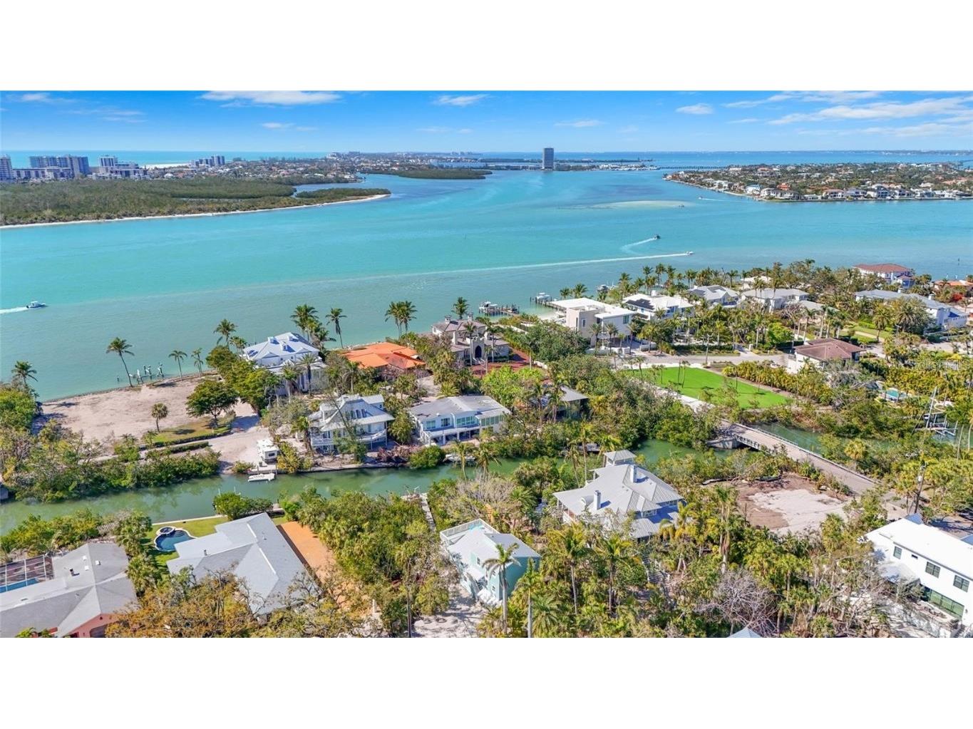 111 Faubel Street Sarasota FL 34242 - BAYOU LOUISE A4669276 image1