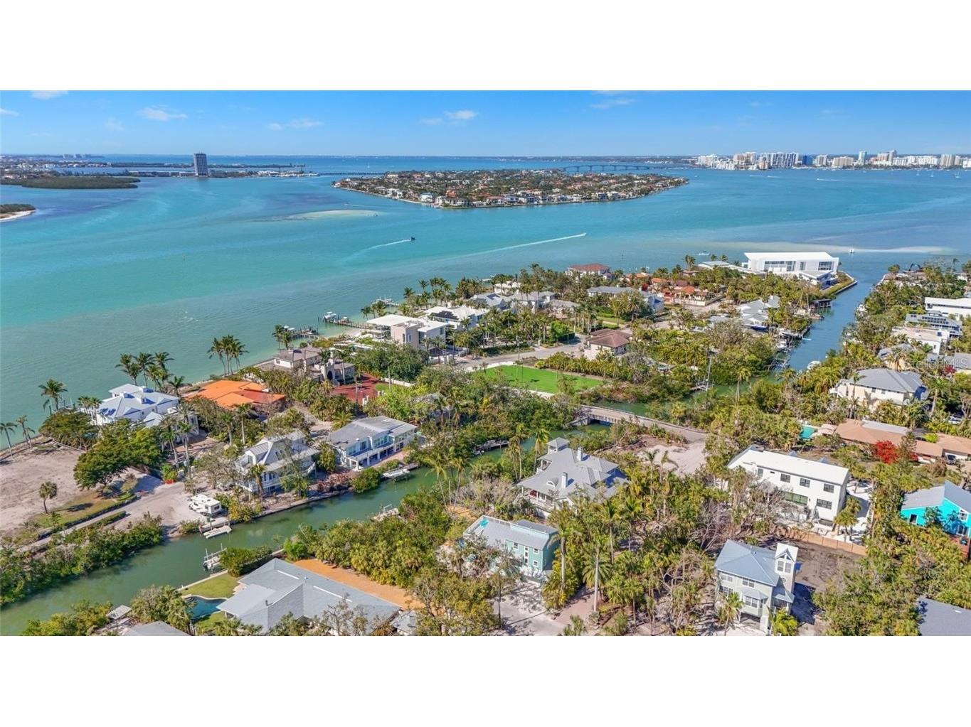 111 Faubel Street Sarasota FL 34242 - BAYOU LOUISE A4669276 image2