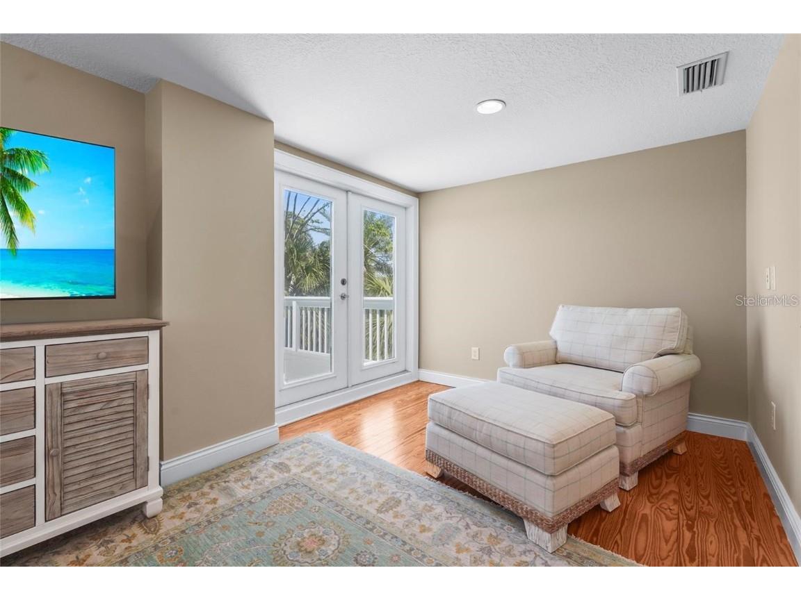 111 Faubel Street Sarasota FL 34242 - BAYOU LOUISE A4669276 image27