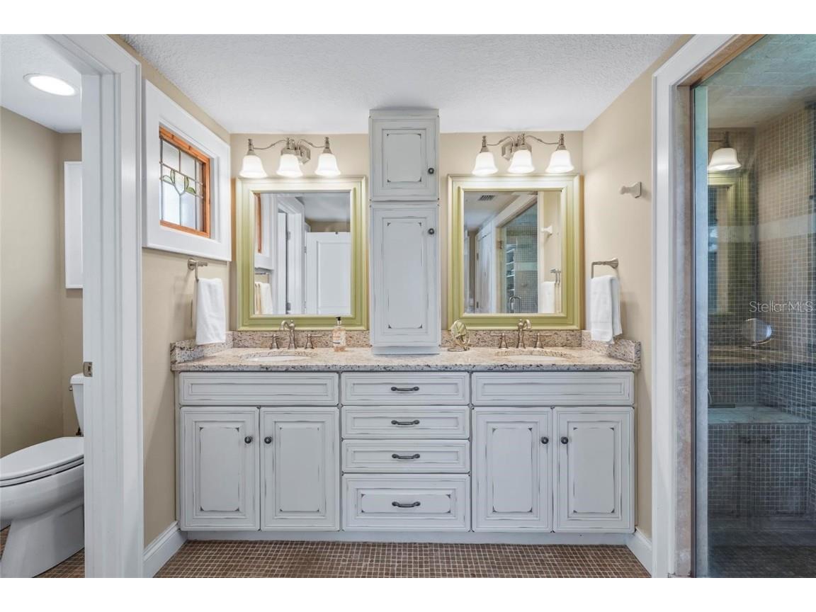 111 Faubel Street Sarasota FL 34242 - BAYOU LOUISE A4669276 image30