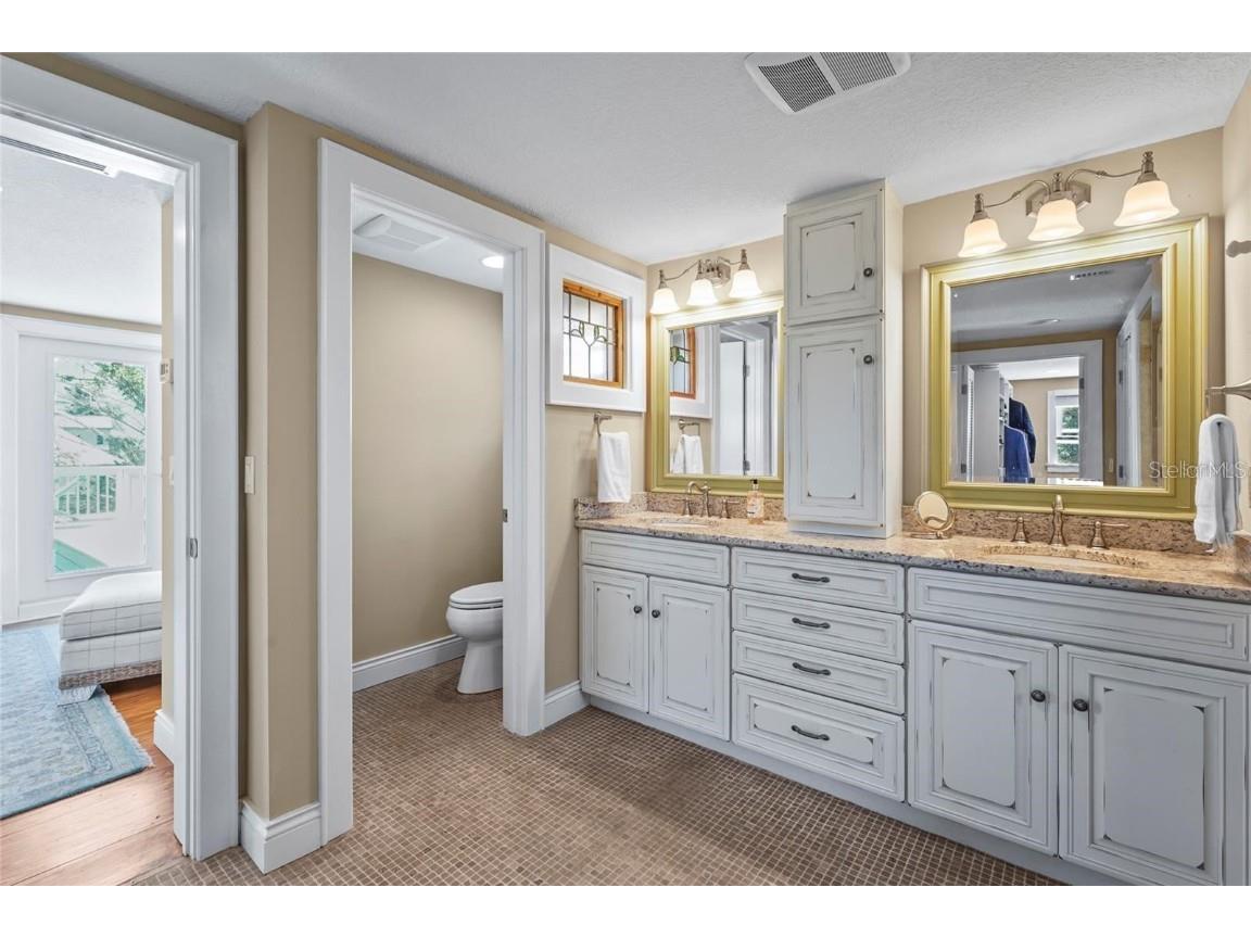 111 Faubel Street Sarasota FL 34242 - BAYOU LOUISE A4669276 image31