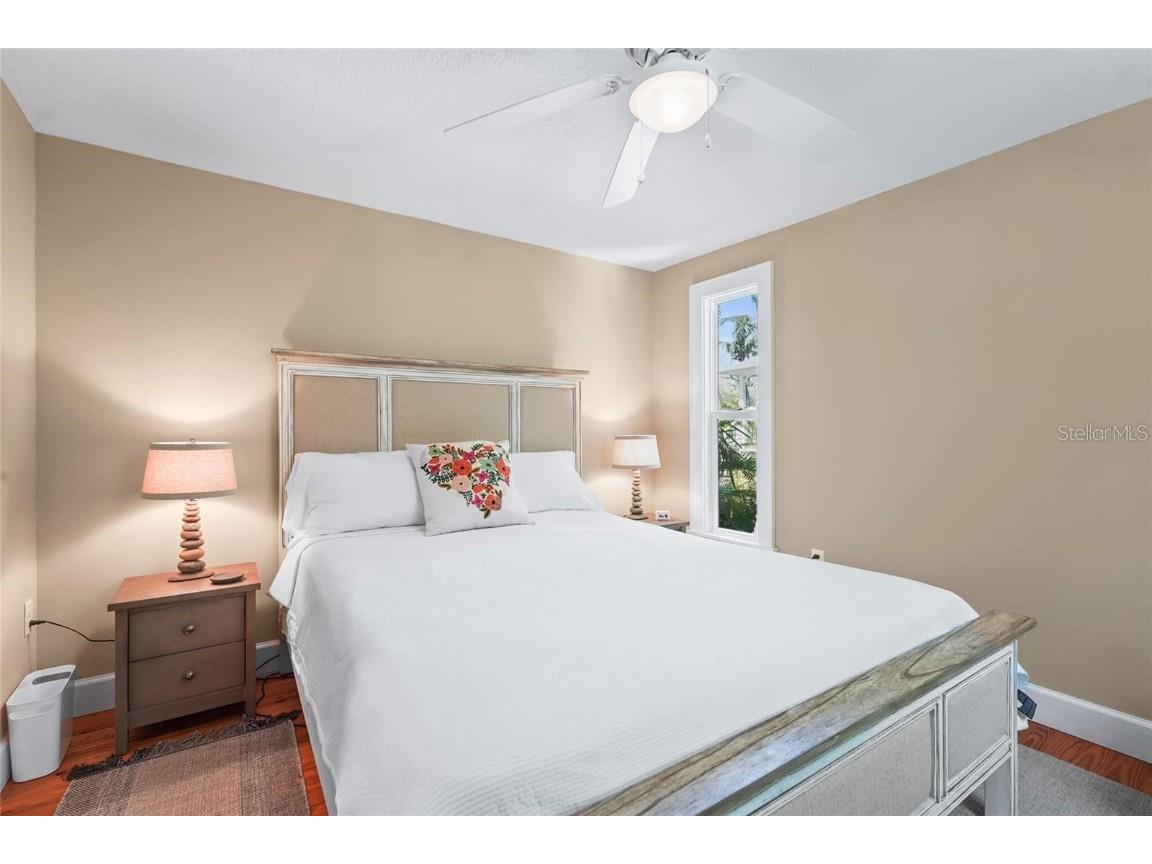 111 Faubel Street Sarasota FL 34242 - BAYOU LOUISE A4669276 image34