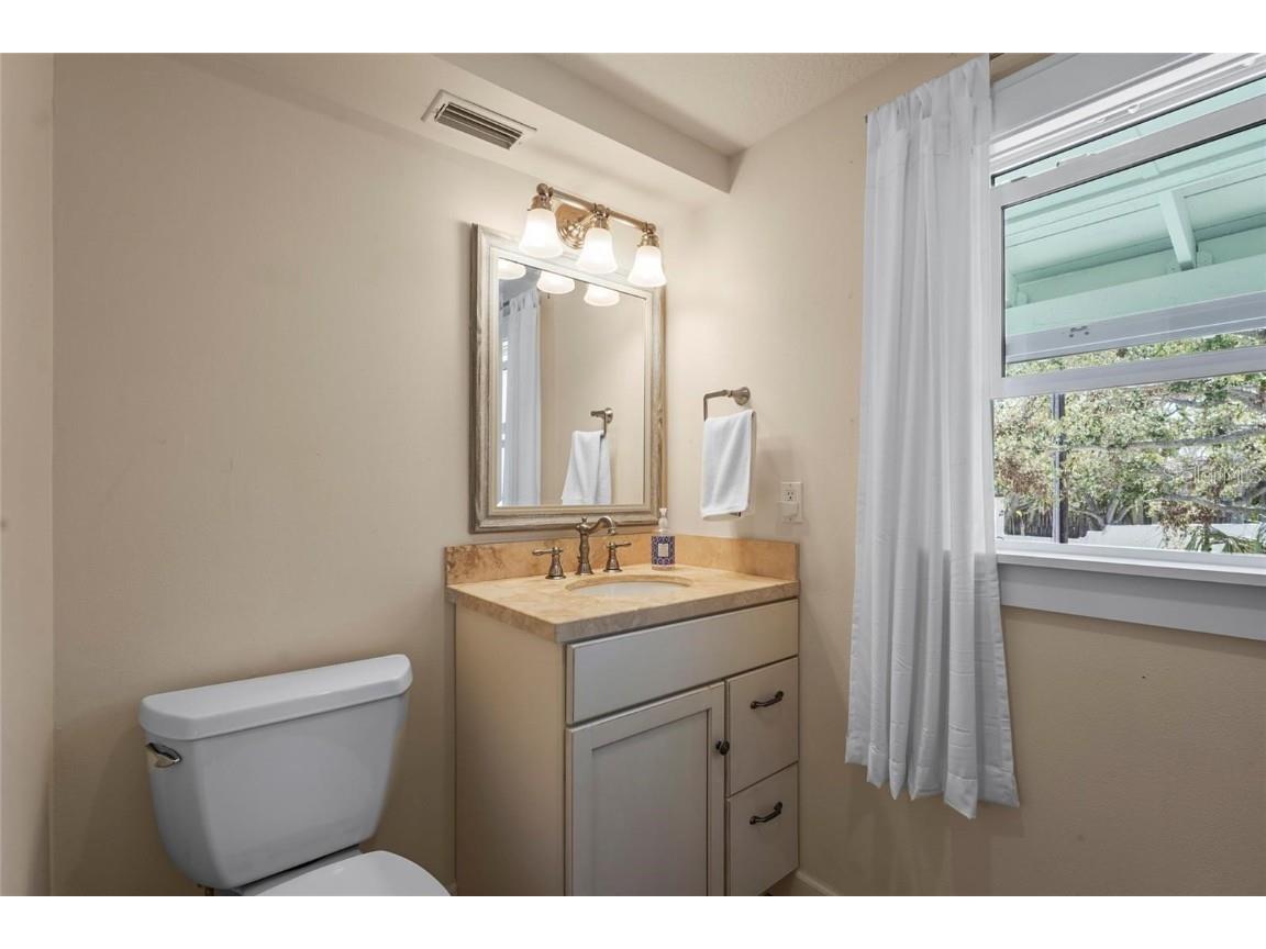 111 Faubel Street Sarasota FL 34242 - BAYOU LOUISE A4669276 image37