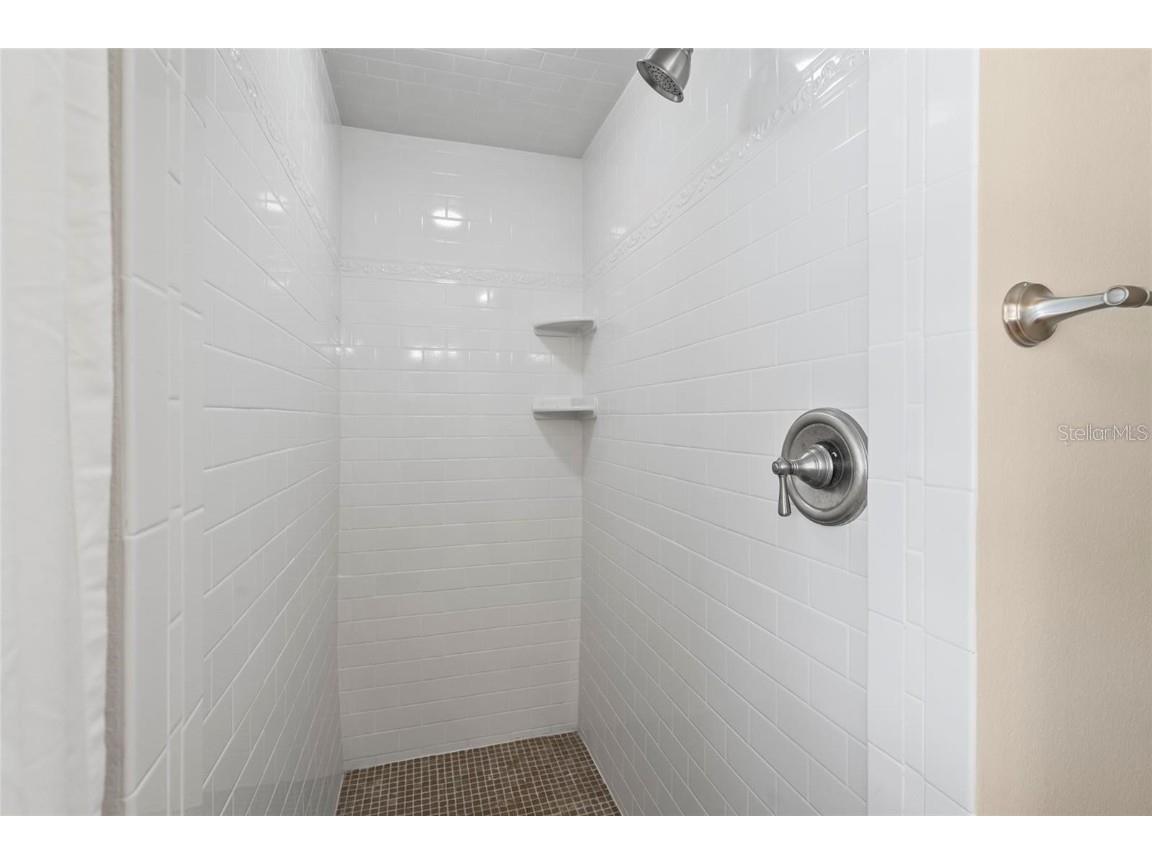 111 Faubel Street Sarasota FL 34242 - BAYOU LOUISE A4669276 image38