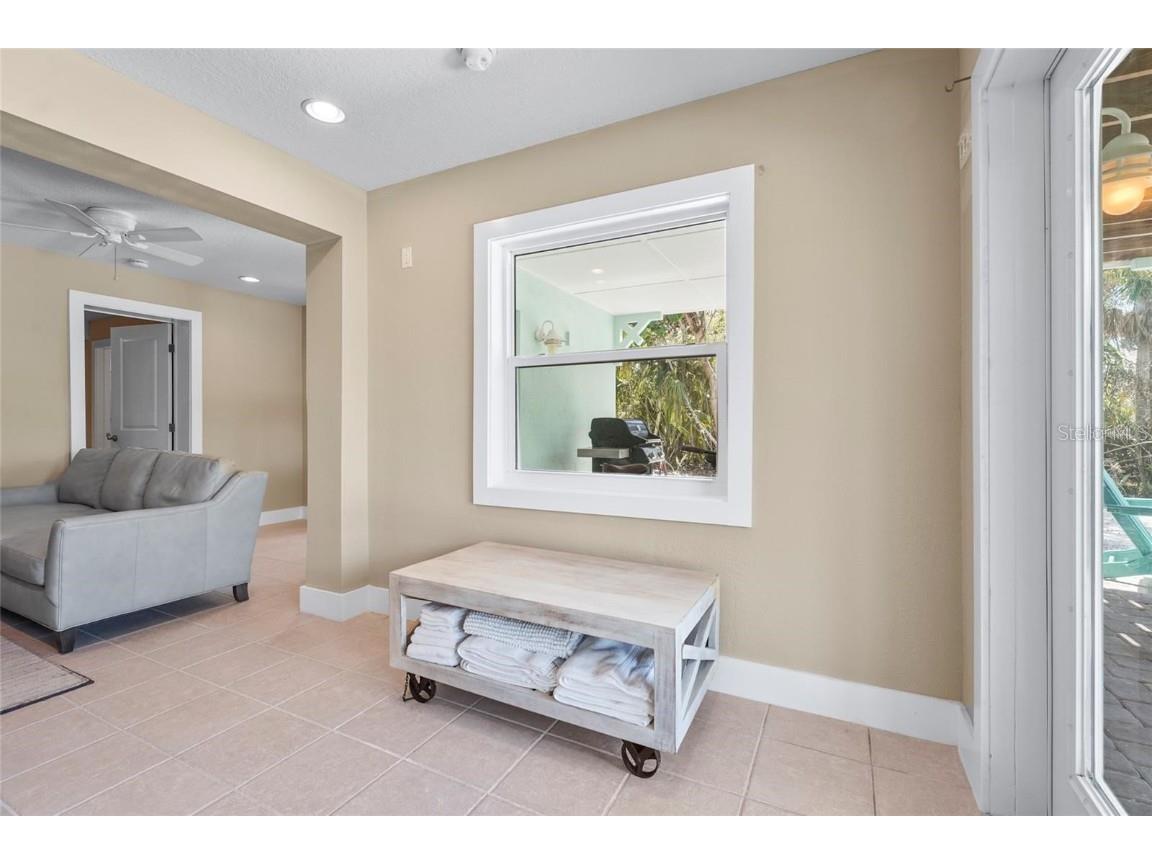 111 Faubel Street Sarasota FL 34242 - BAYOU LOUISE A4669276 image46