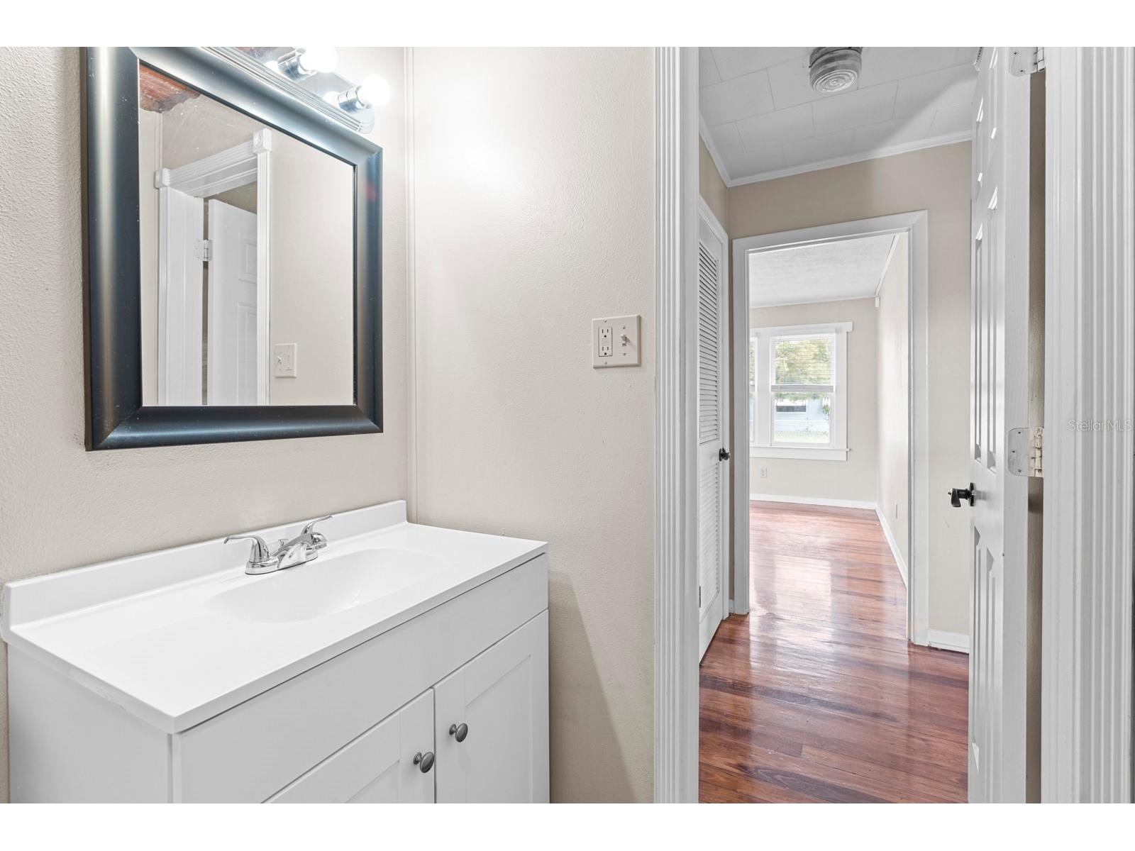 111 Garland Avenue Seffner FL 33584 TB8470092 image10