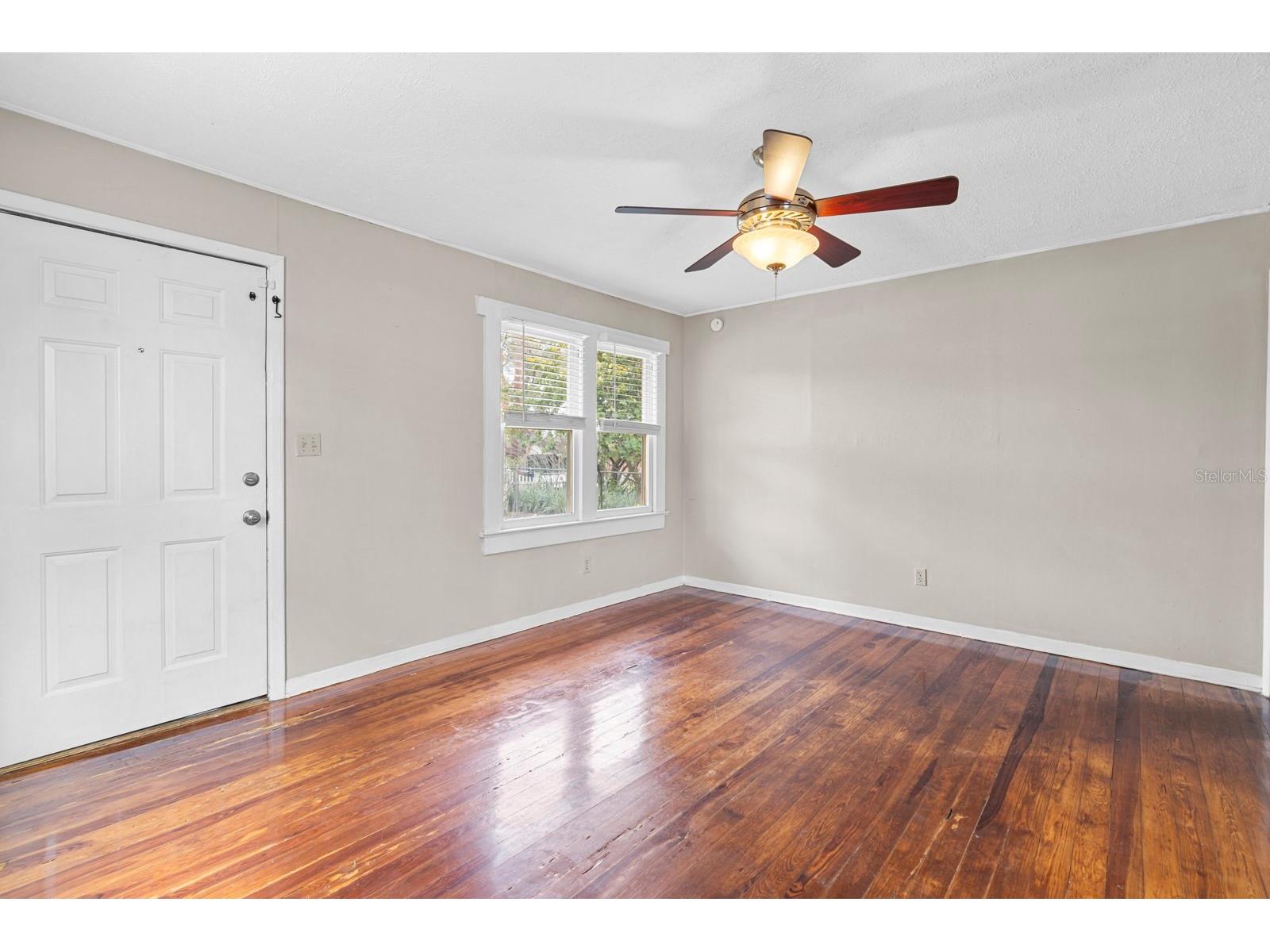 111 Garland Avenue Seffner FL 33584 TB8470092 image4