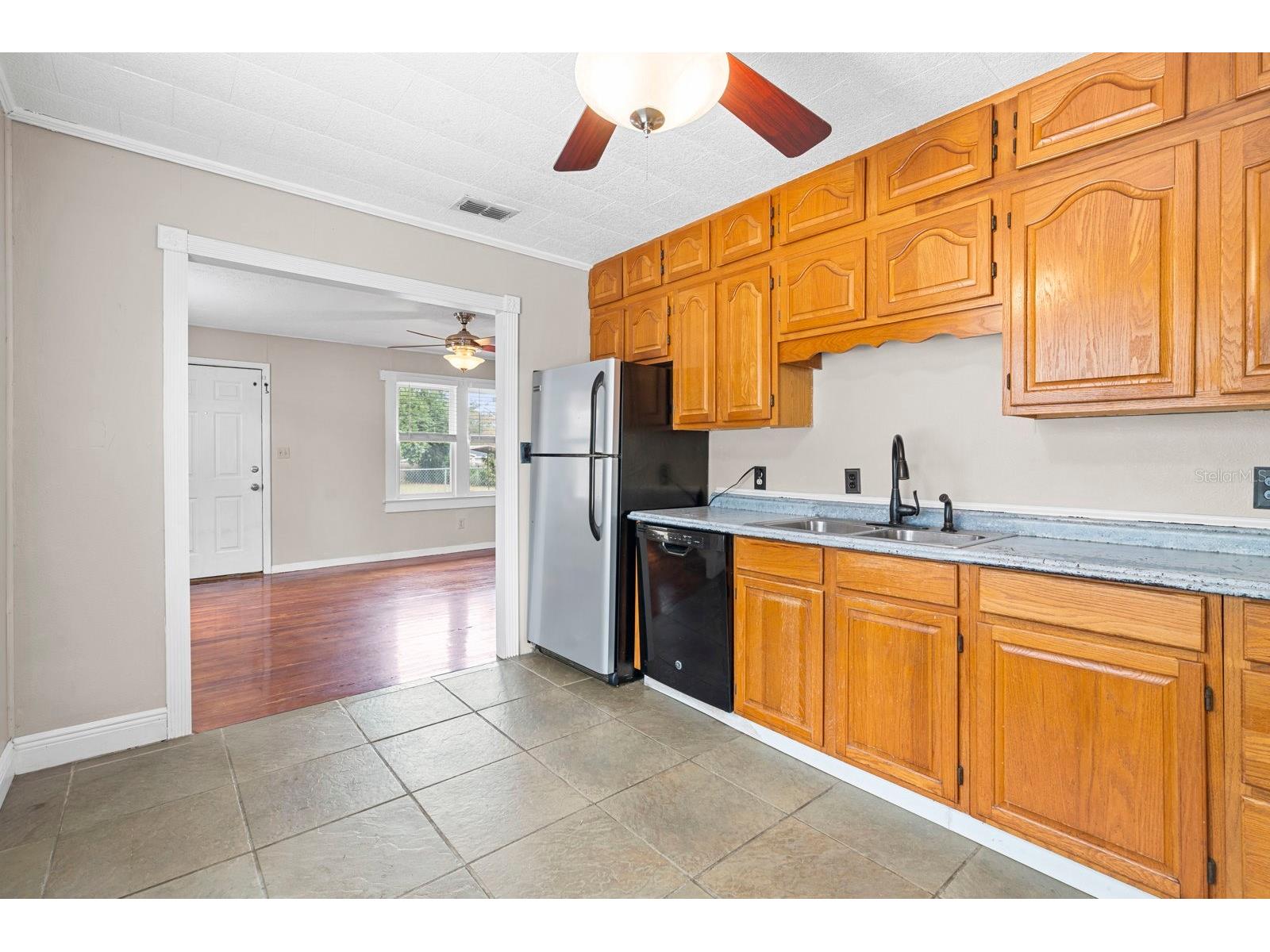 111 Garland Avenue Seffner FL 33584 TB8470092 image7