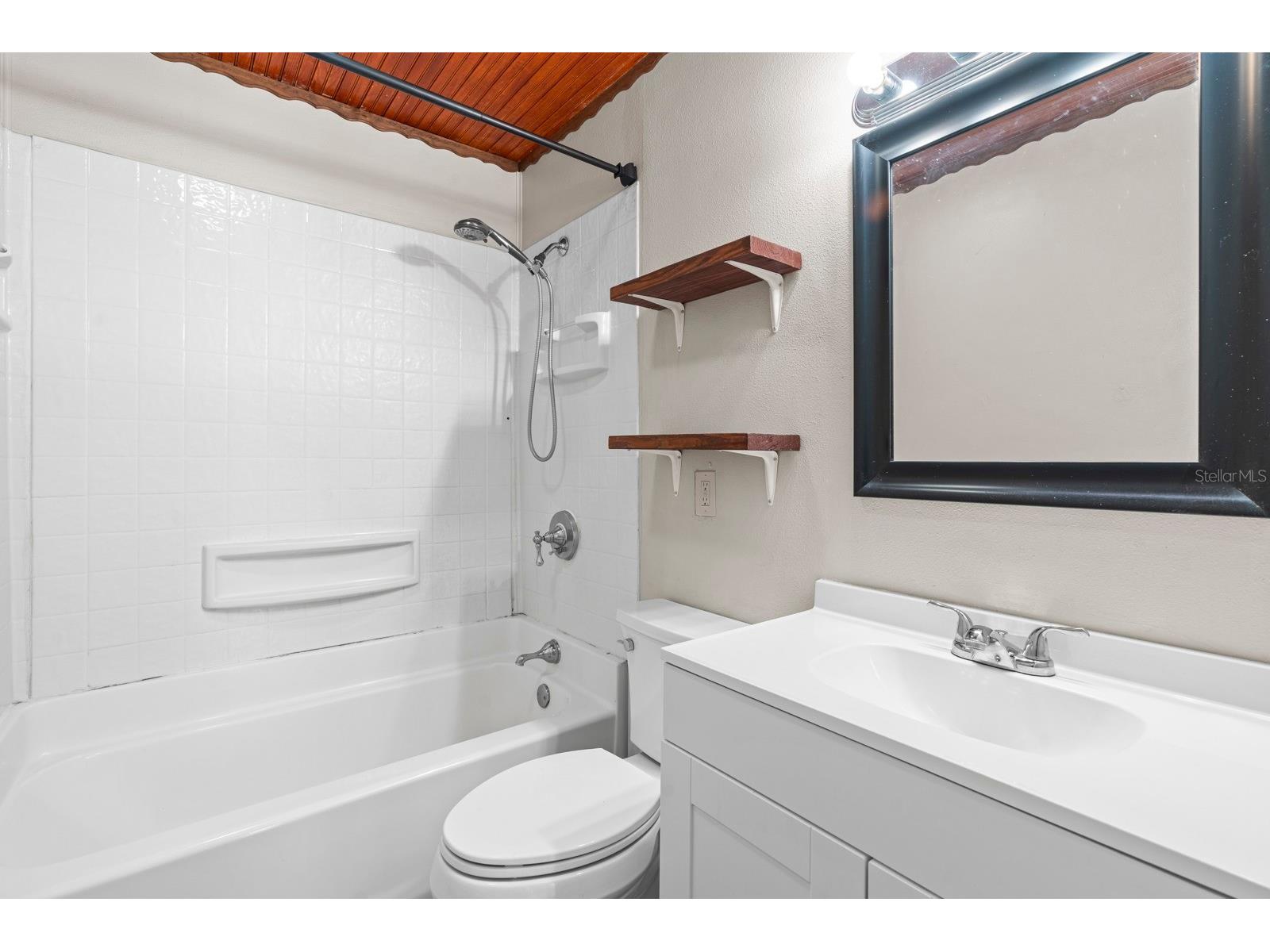 111 Garland Avenue Seffner FL 33584 TB8470092 image9