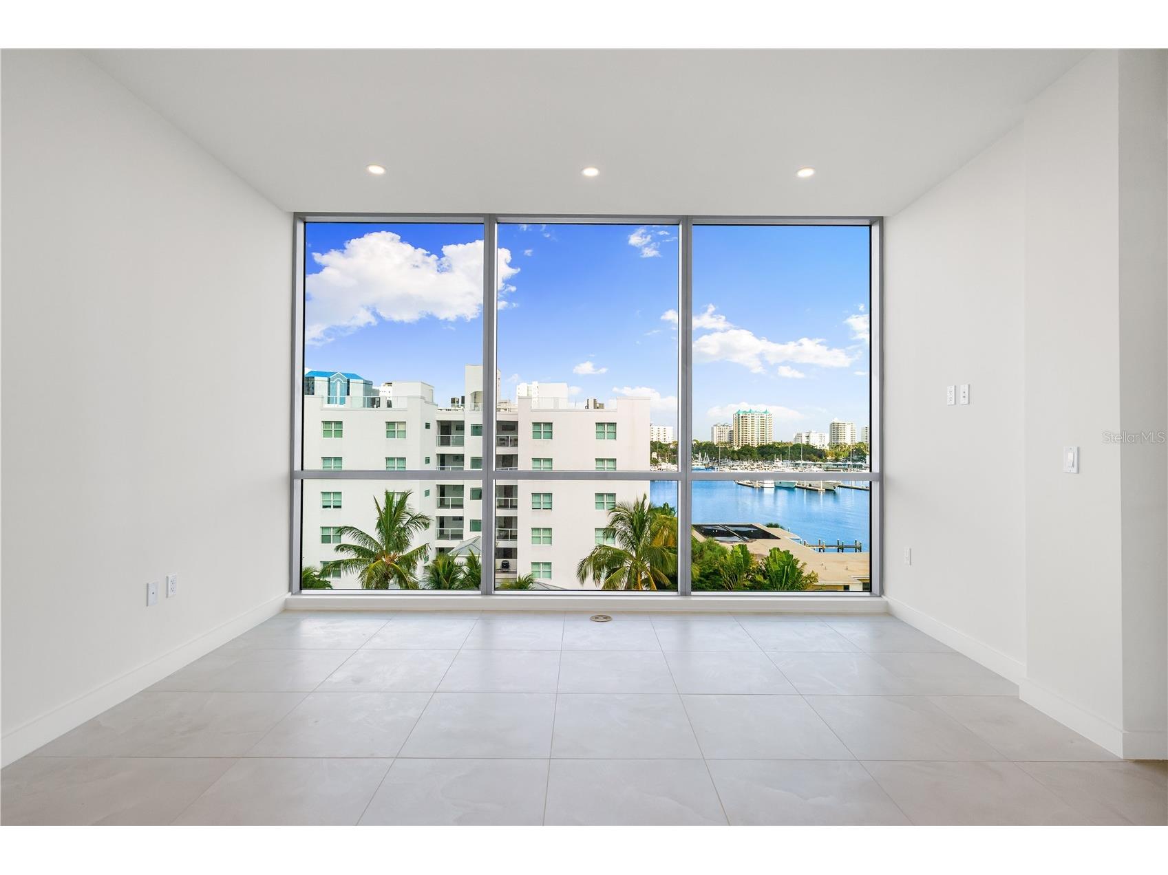 111 Golden Gate #403 Sarasota FL 34236 A4682088 image15