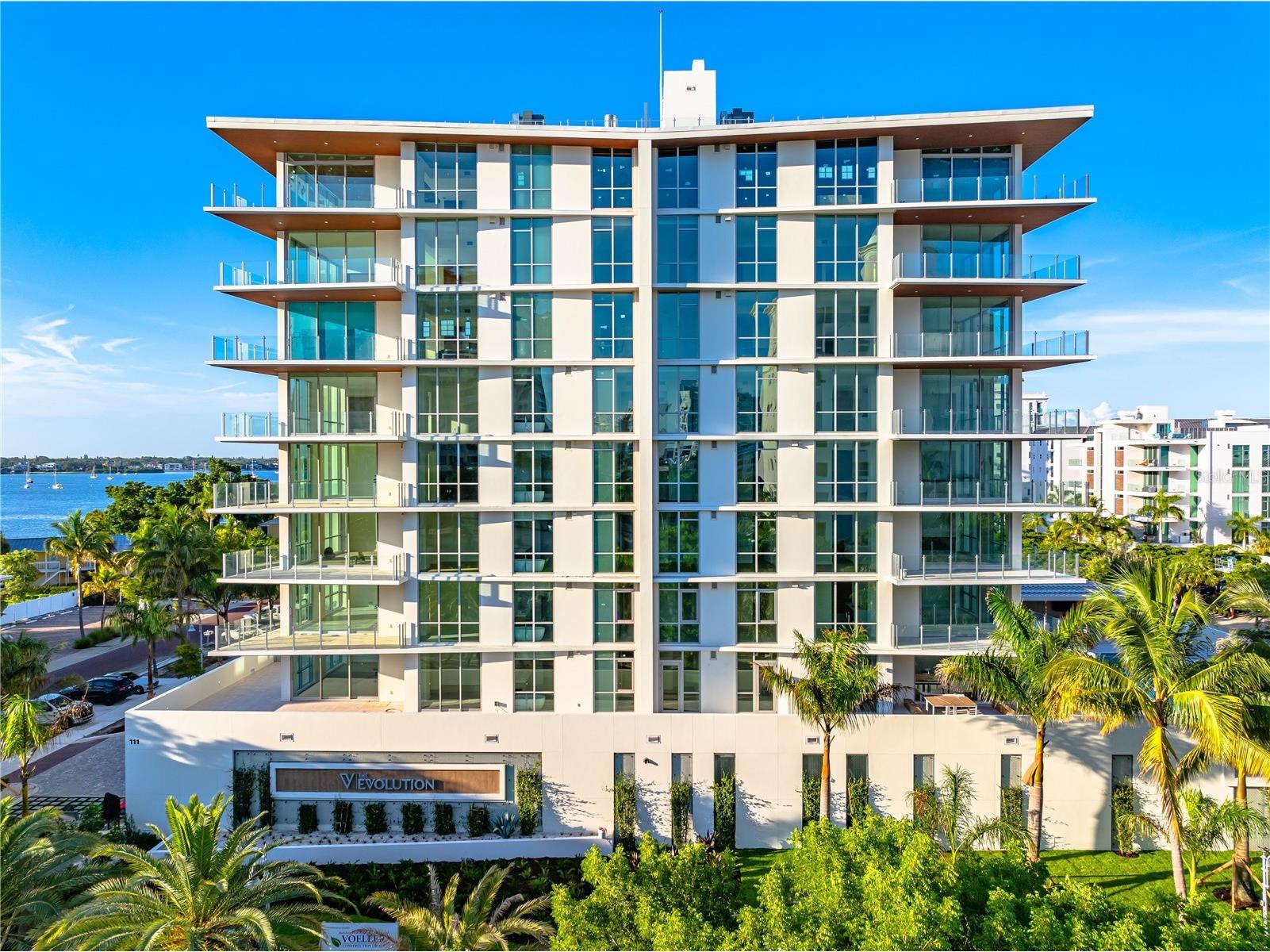 111 Golden Gate #403 Sarasota FL 34236 A4682088 image56