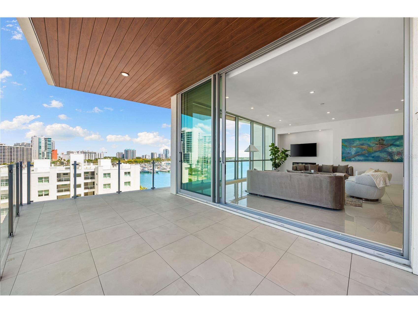 111 Golden Gate #602 Sarasota FL 34236 A4674587 image12