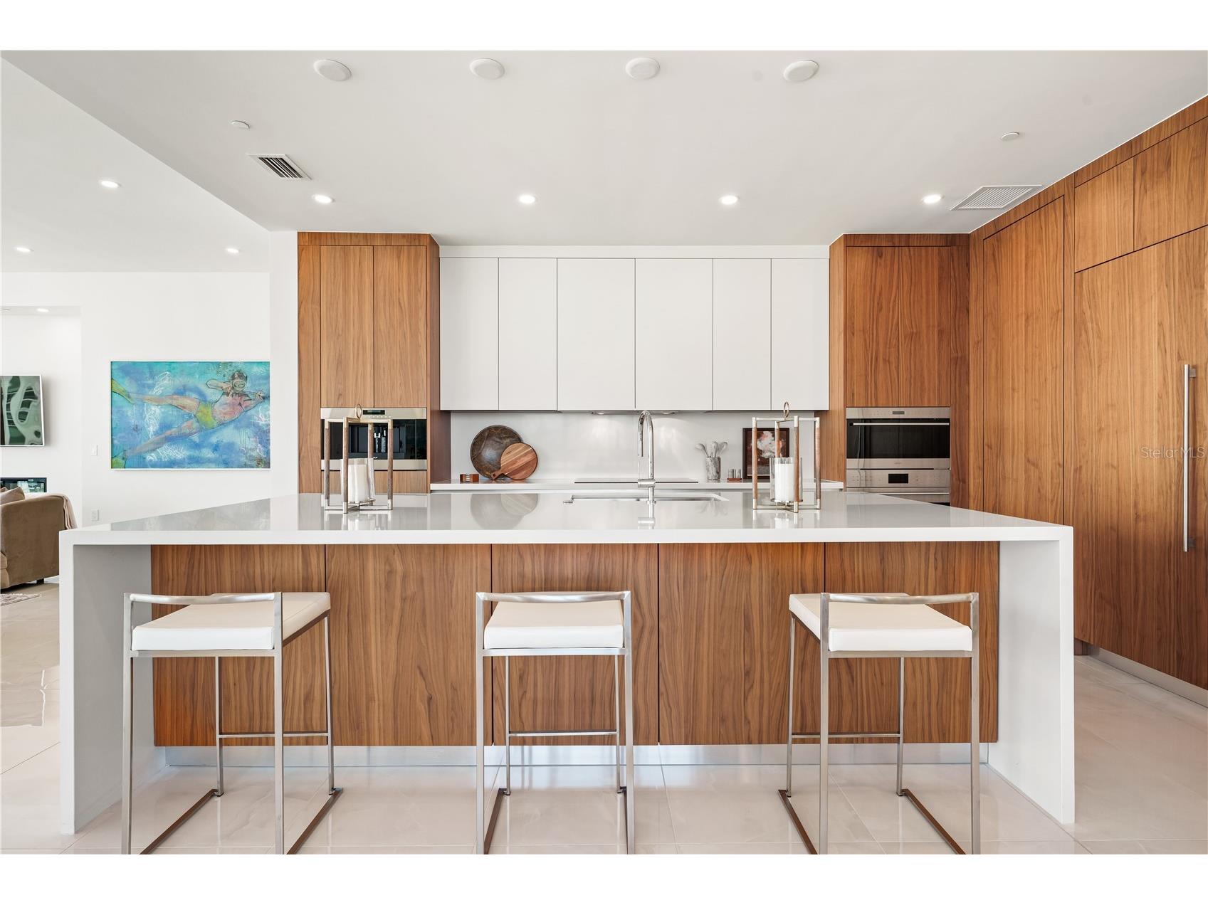 111 Golden Gate #602 Sarasota FL 34236 A4674587 image14