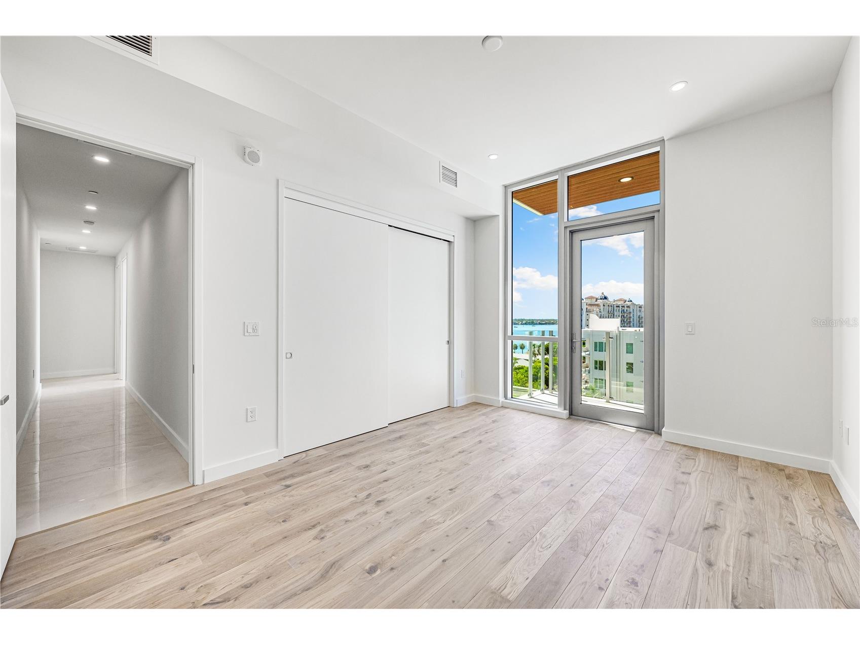 111 Golden Gate #602 Sarasota FL 34236 A4674587 image33