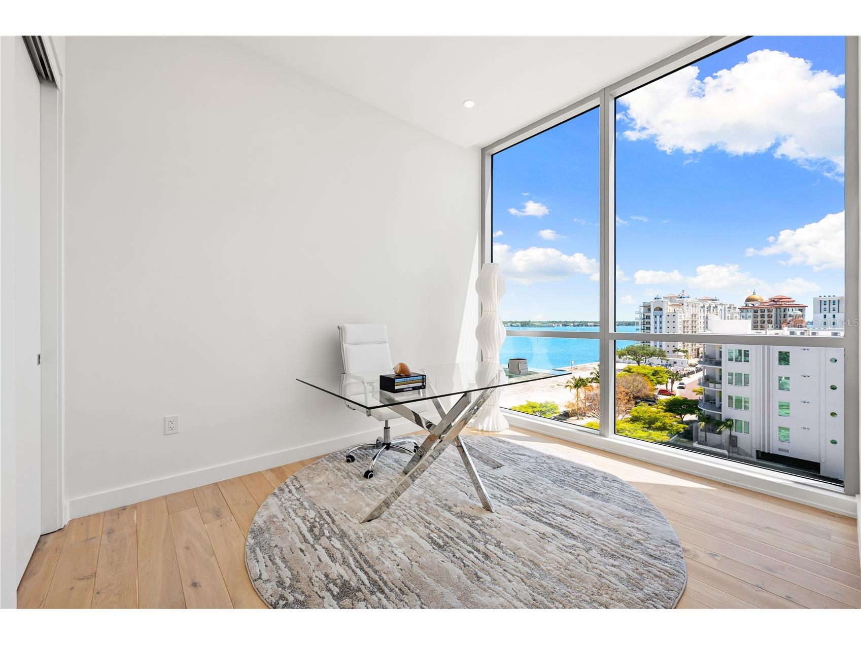 111 Golden Gate #602 Sarasota FL 34236 A4674587 image41