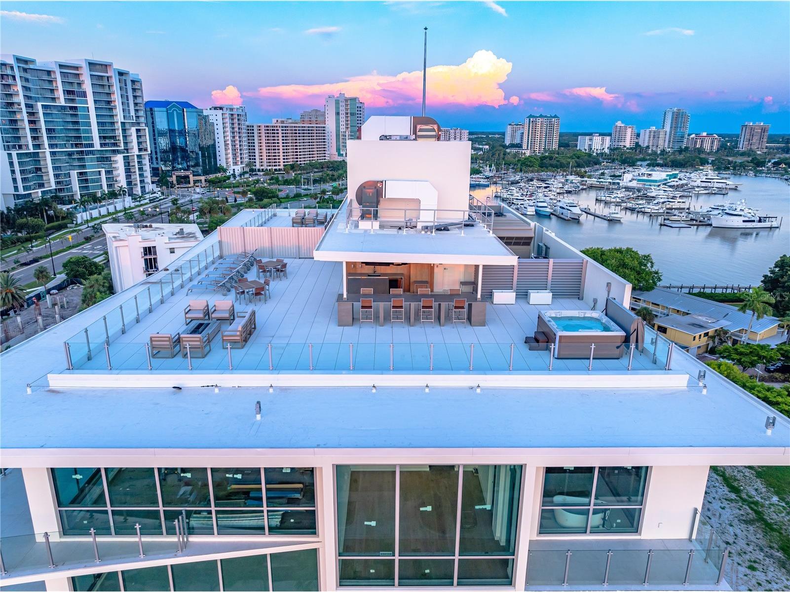 111 Golden Gate #602 Sarasota FL 34236 A4674587 image55