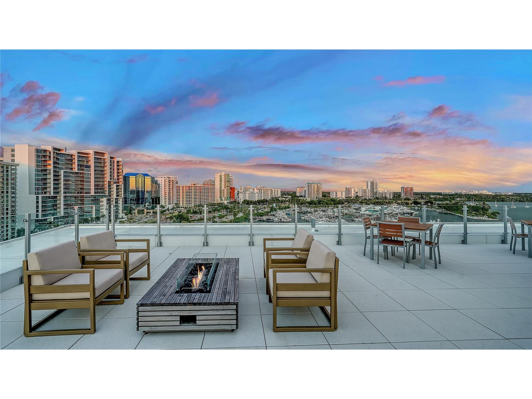 111 Golden Gate #602 Sarasota FL 34236 A4674587 image56