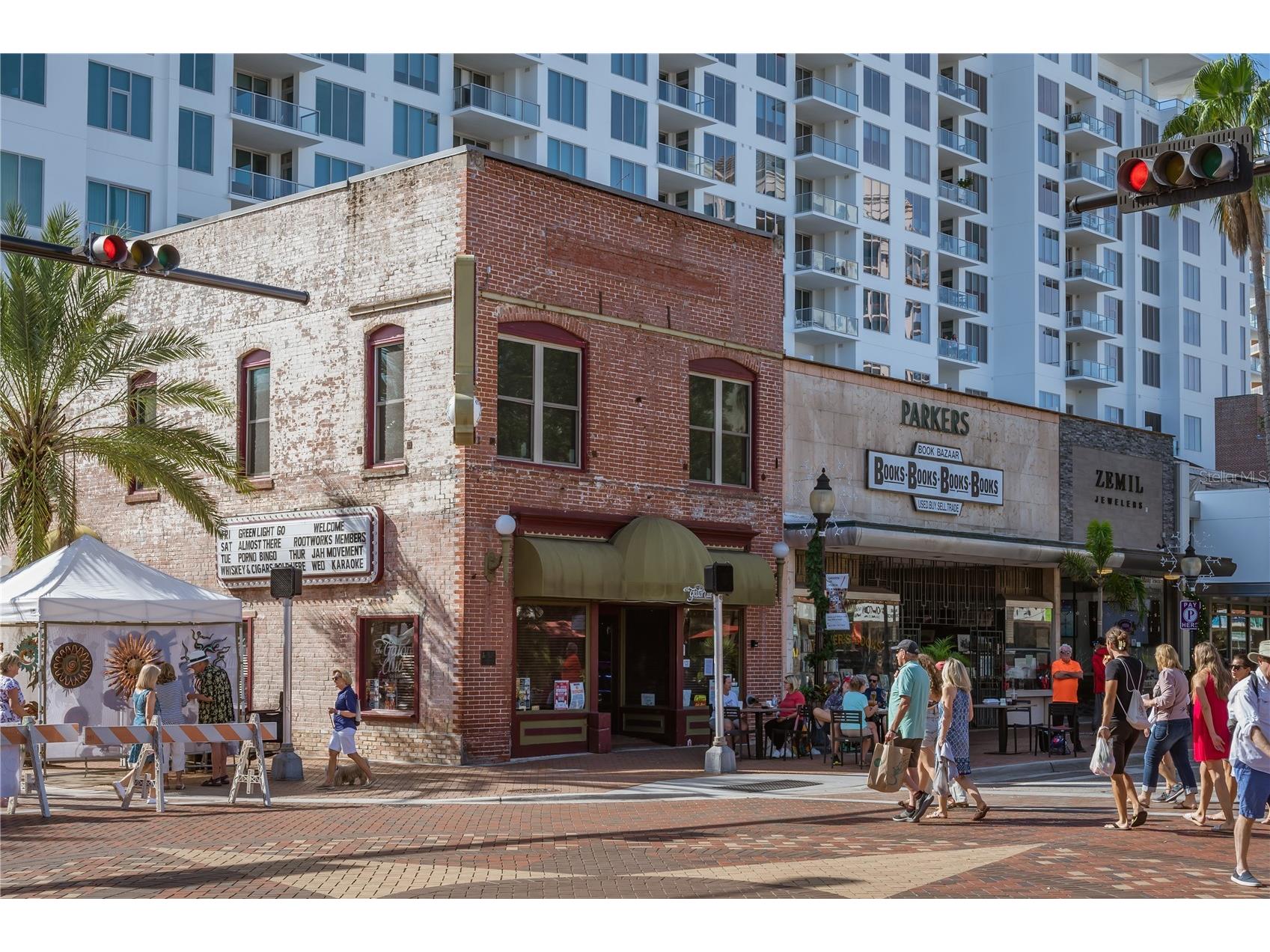111 Golden Gate #602 Sarasota FL 34236 A4674587 image63