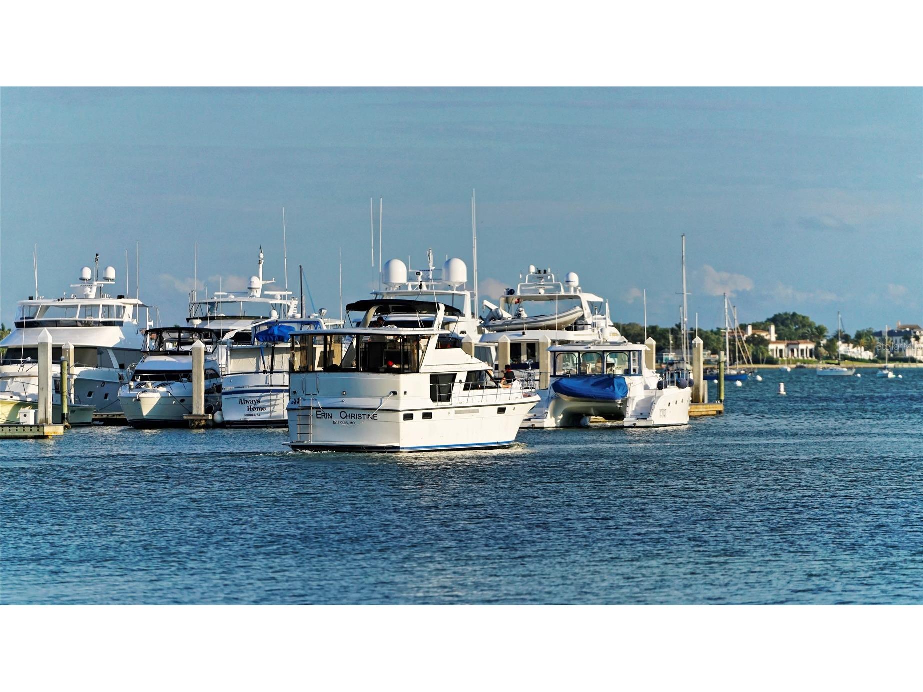 111 Golden Gate #602 Sarasota FL 34236 A4674587 image67