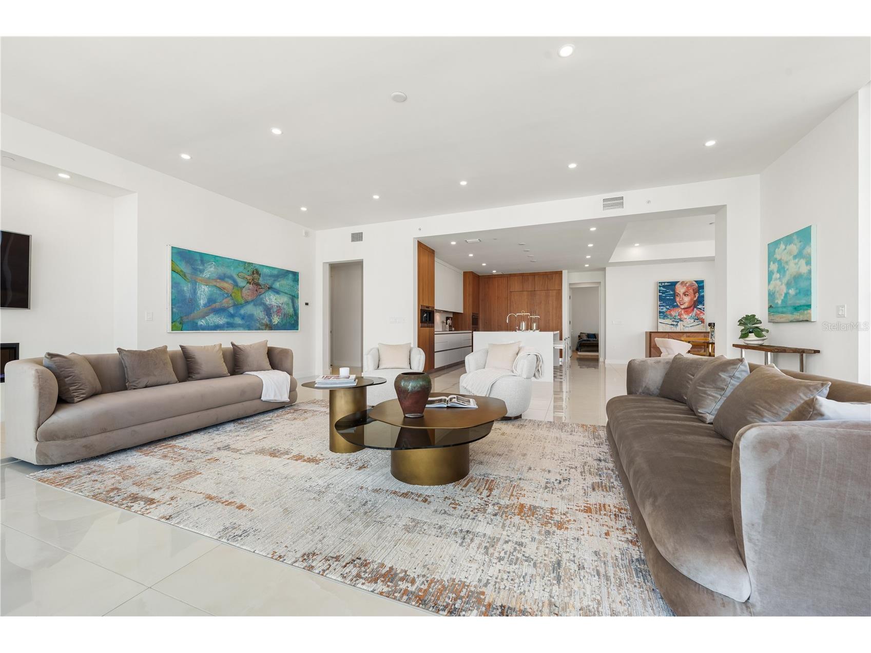 111 Golden Gate #602 Sarasota FL 34236 A4674587 image8