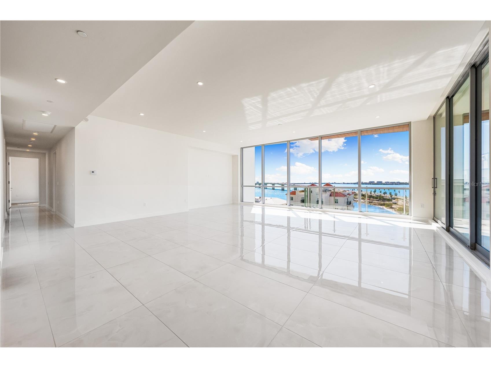 111 Golden Gate #701 Sarasota FL 34236 A4682068 image10