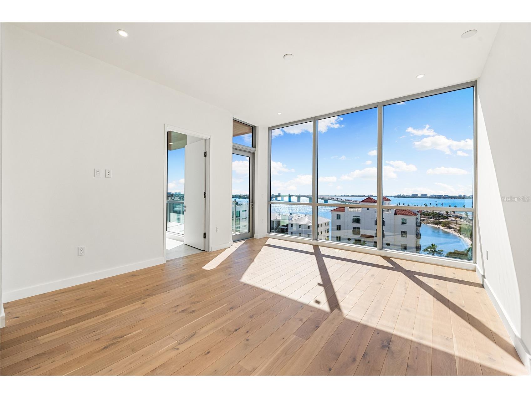 111 Golden Gate #701 Sarasota FL 34236 A4682068 image35