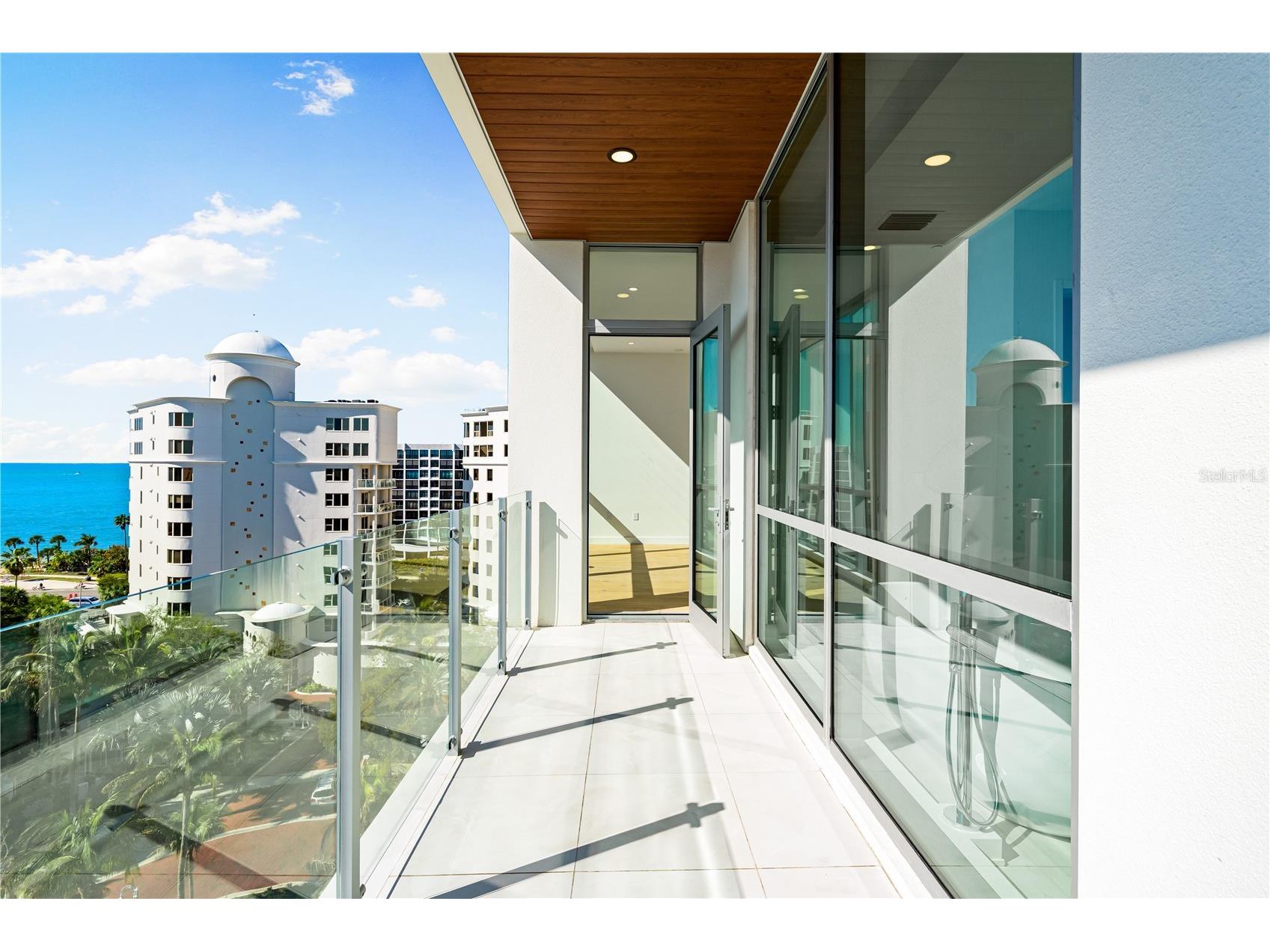 111 Golden Gate #701 Sarasota FL 34236 A4682068 image45