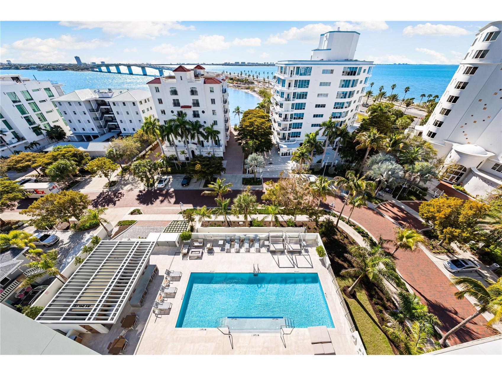 111 Golden Gate #701 Sarasota FL 34236 A4682068 image63