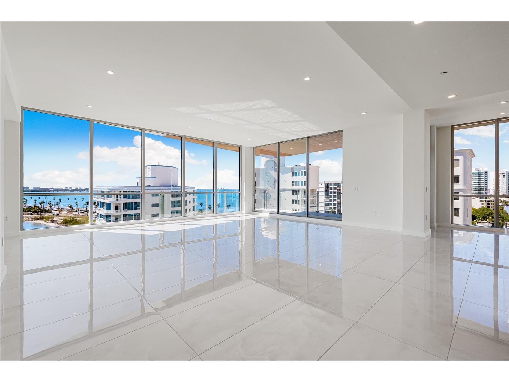 111 Golden Gate #701 Sarasota FL 34236 A4682068 image7