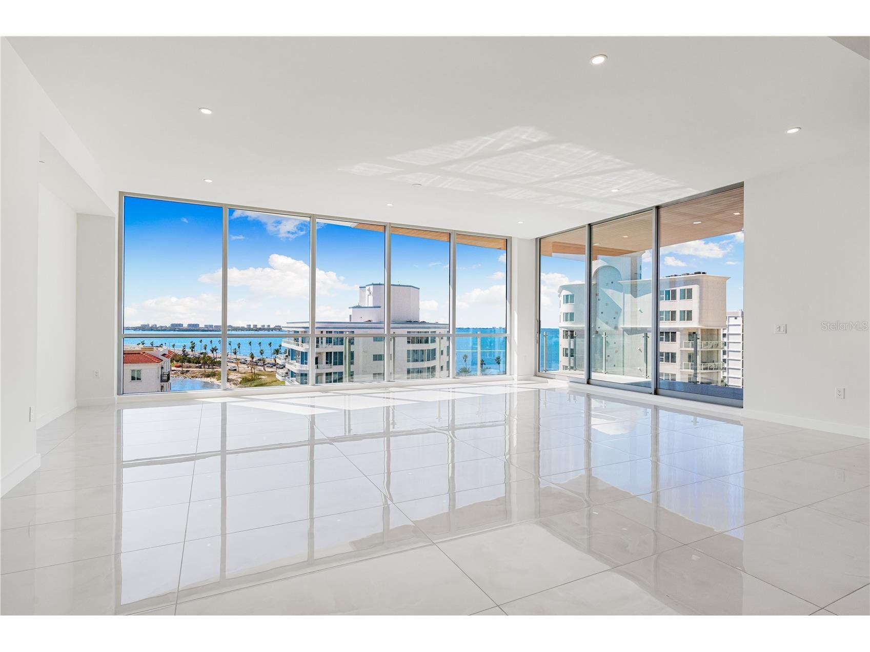 111 Golden Gate #701 Sarasota FL 34236 A4682068 image8