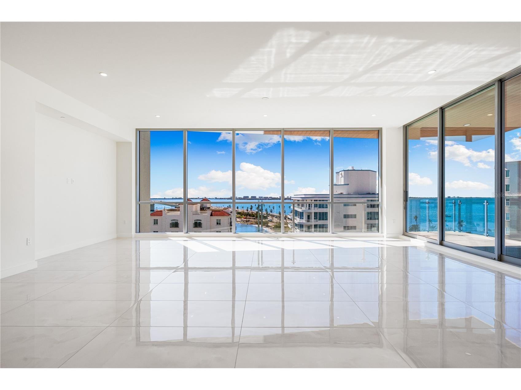 111 Golden Gate #701 Sarasota FL 34236 A4682068 image9