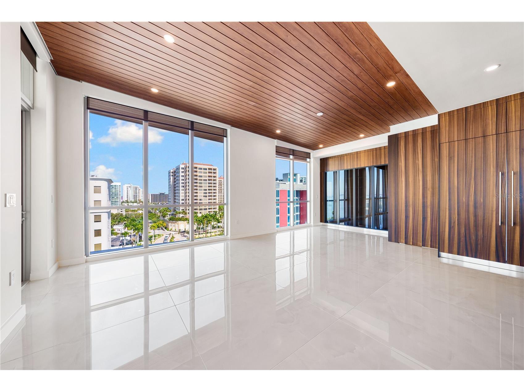 111 Golden Gate #801PH Sarasota FL 34236 A4685716 image19