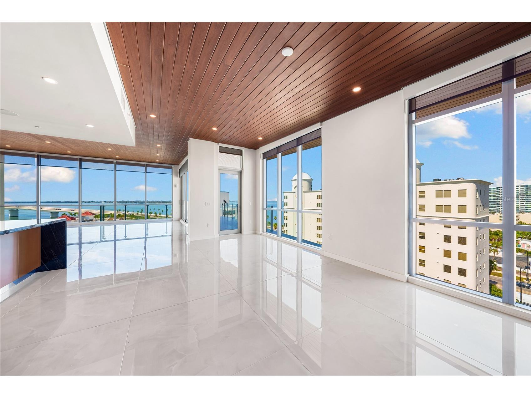 111 Golden Gate #801PH Sarasota FL 34236 A4685716 image21