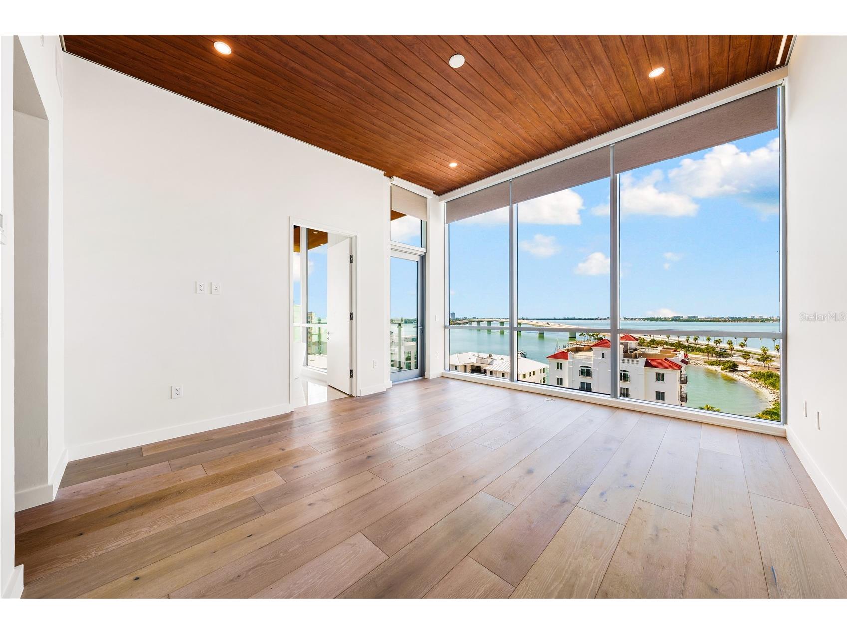 111 Golden Gate #801PH Sarasota FL 34236 A4685716 image24
